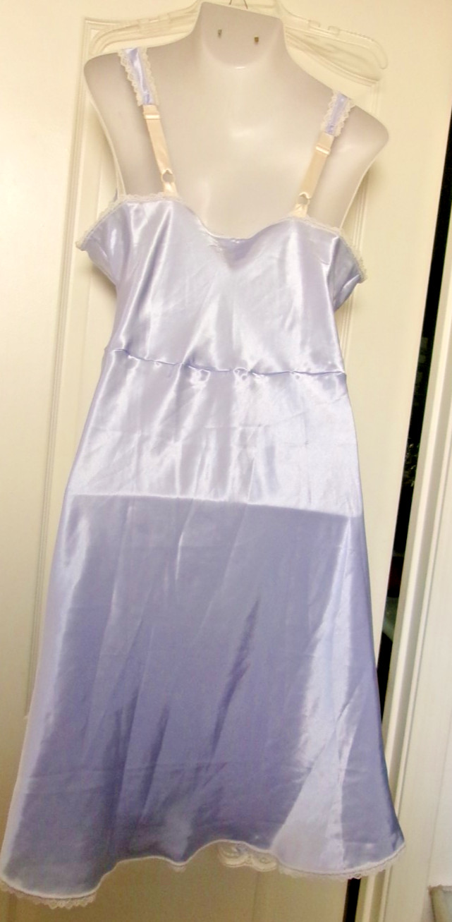Shadowline Rochele Satin full slip Size 3X Style 27075 Lilac Irregular