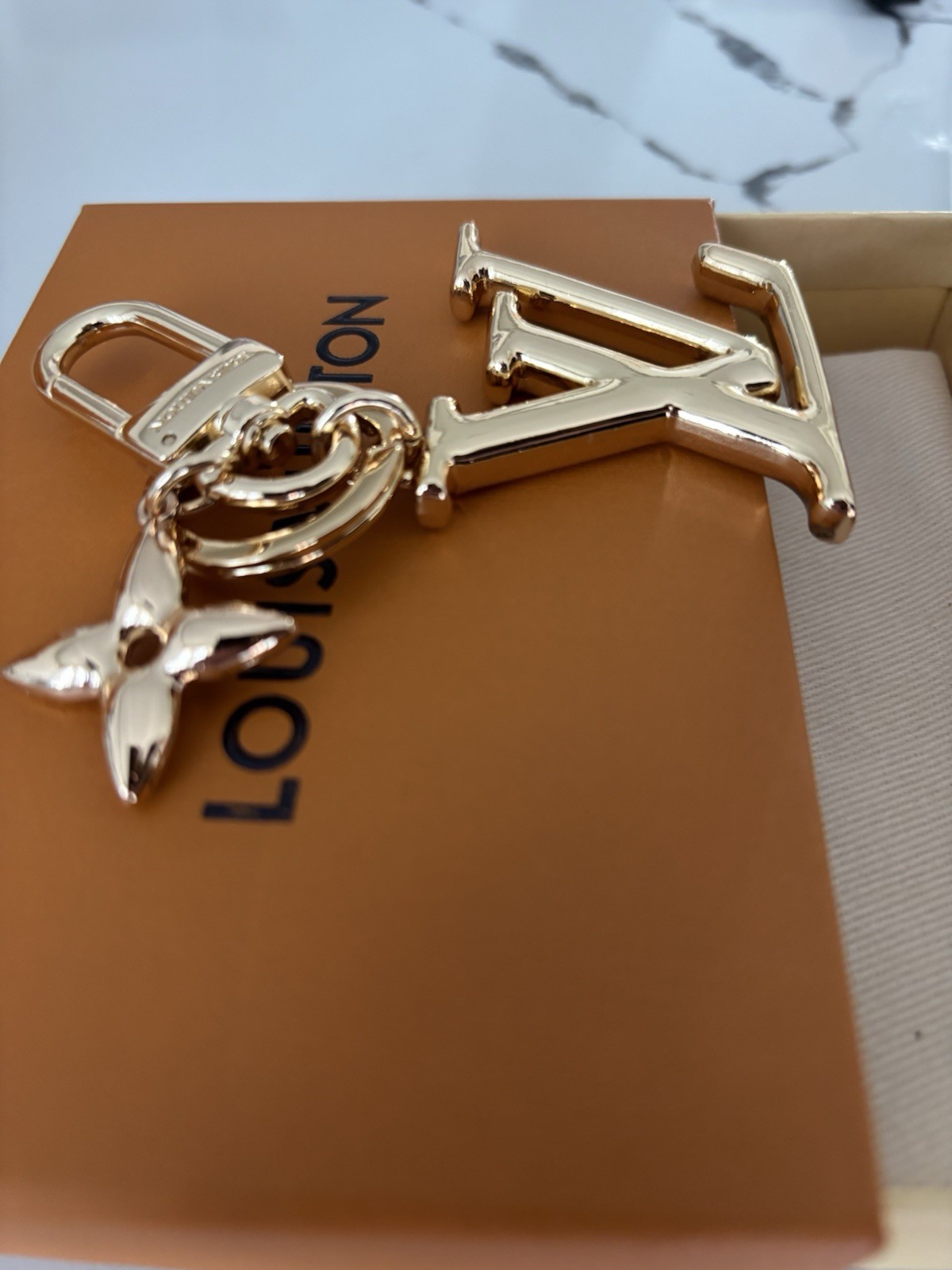 Louis Vuitton Gold Tone Metal LV Logo Key Chain Bag Charm Key Ring Clip