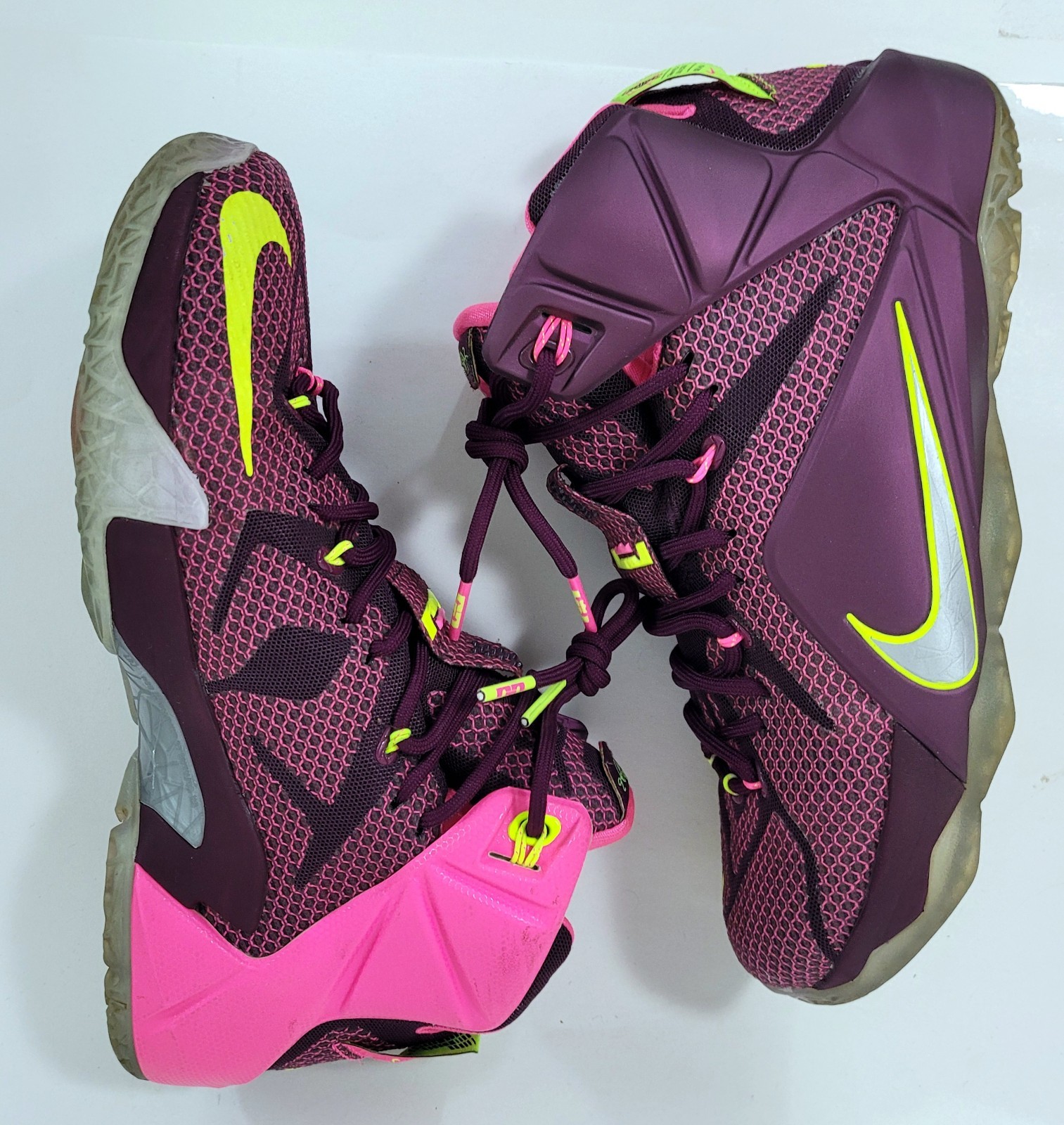 Size 9.5 – Nike LeBron 12 ‘Double Helix’