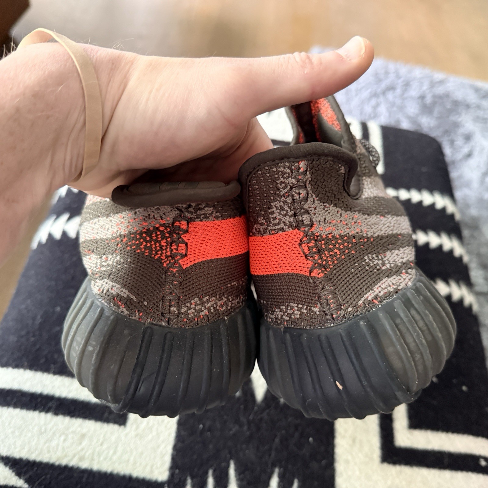 adidas Yeezy Boost 350 V2 Beluga Size 10.5 Grey Orange Sneakers Shoes