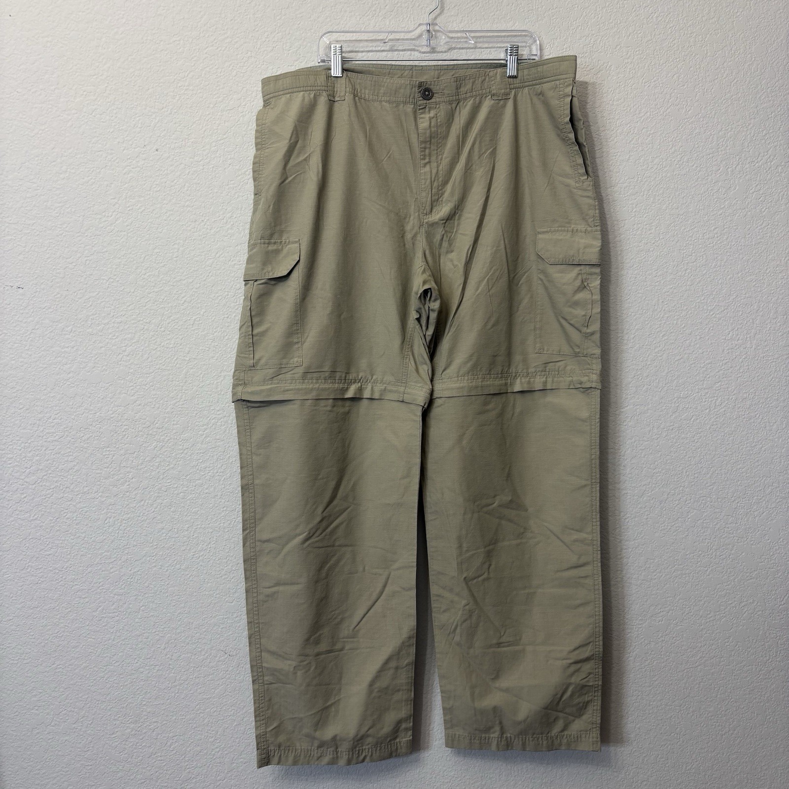 Columbia Men’s Silver Ridge Utility Convertible Pants 38 To 40” Waist 32” Length