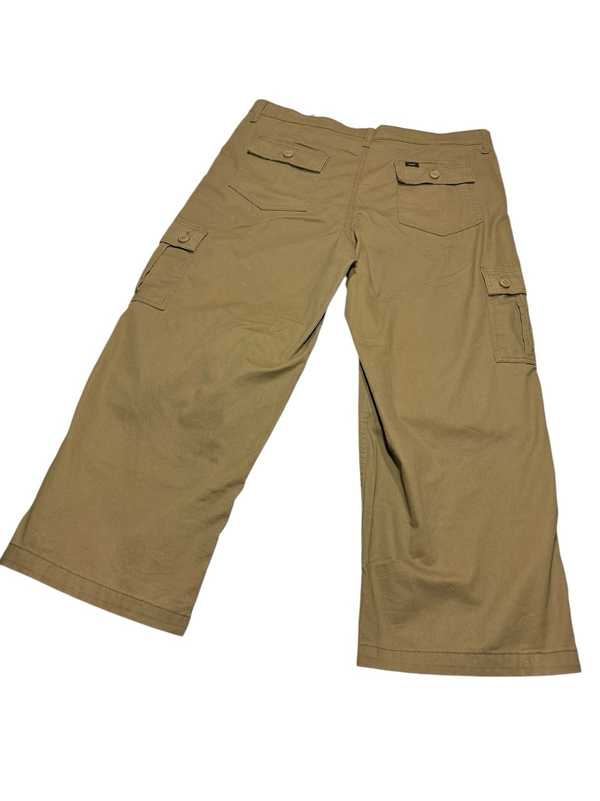 NWT Lee Women’s Khaki Cargo Capri Pants Size 18 Loose Fit Straight Leg Mid Rise