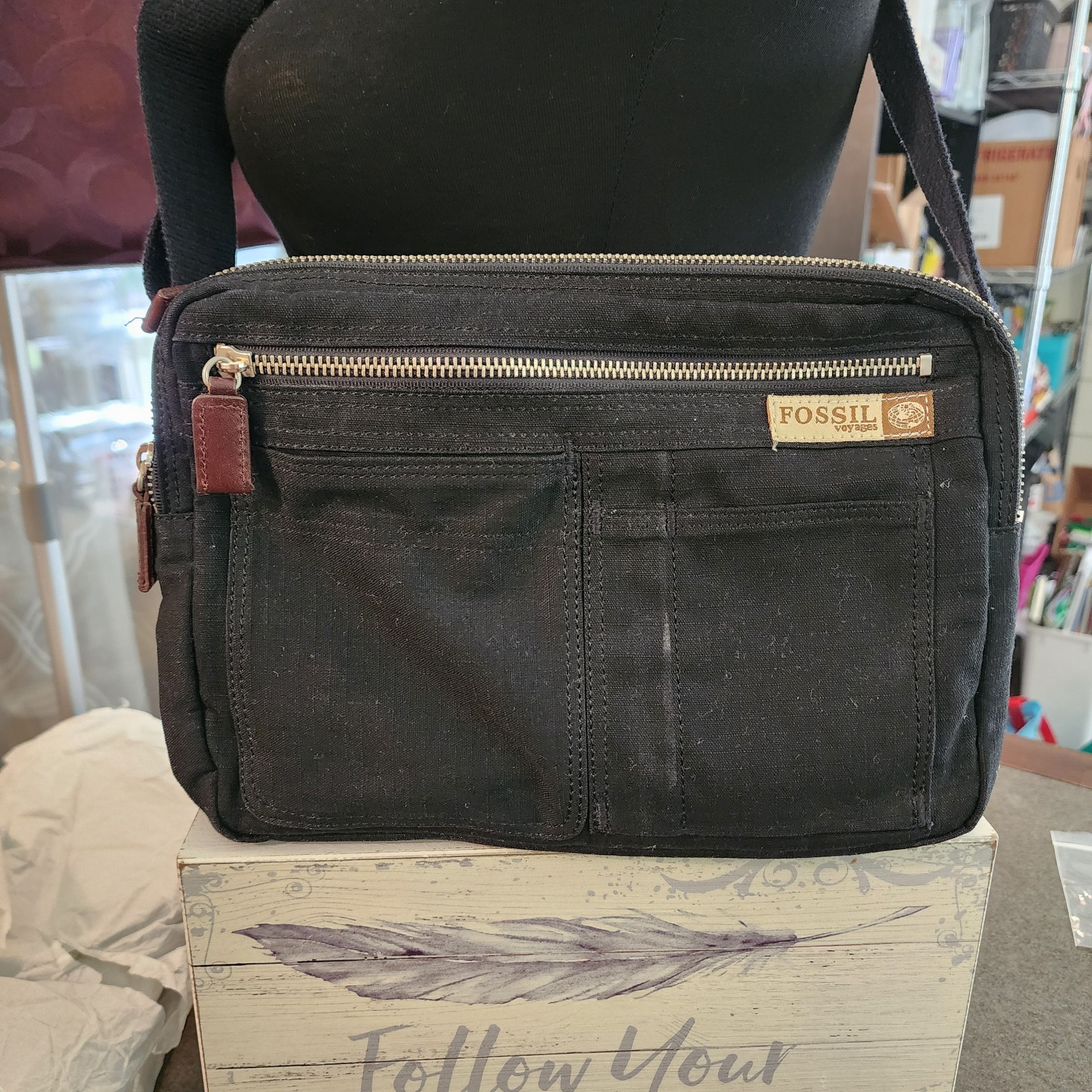 Fossil Voyages Black Crossbody Or Shoulder Purse. Pockets Inside.