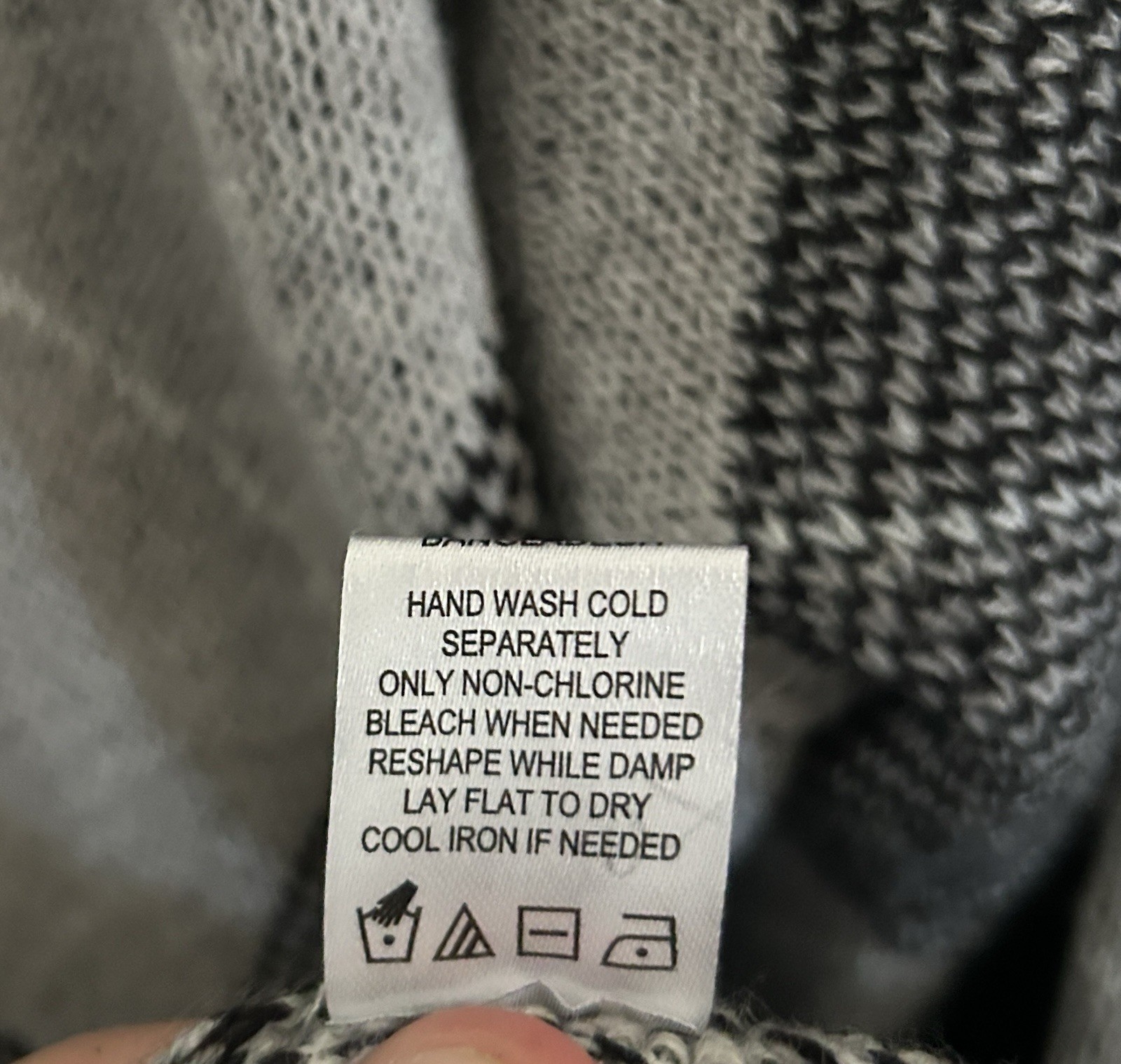 Alison Andrews Plus 2X Gray/Black/White Argyle Open Front Pocket Cardigan