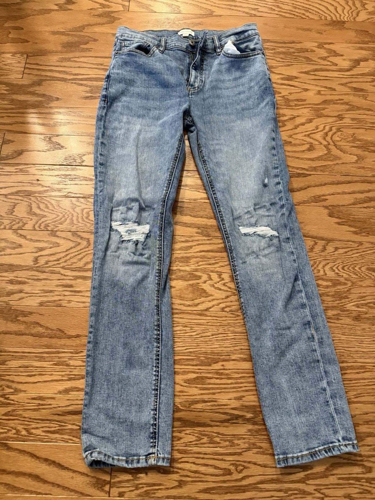 Sun + Stone Men’s Blue Light Wash Slim Fit Distressed Denim Jeans 5-Pocket