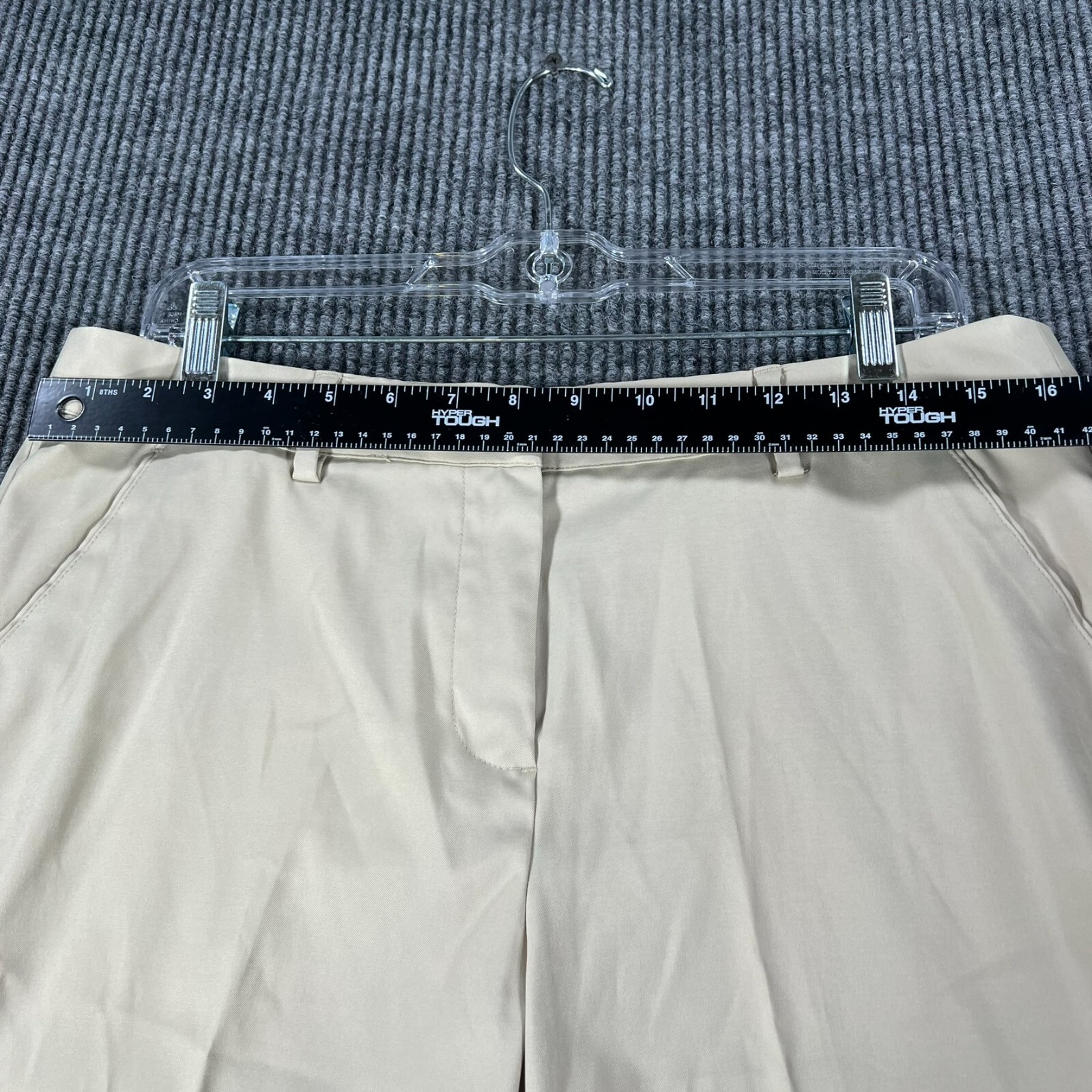 Greg Norman Womens Shorts Size 10 Beige Golf Outdoor Hiking Walking Chino