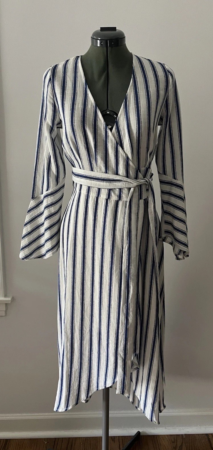 Moon River Rosso Blue & White Striped Flounce Sleeve Wrap Midi Dress XS NEW