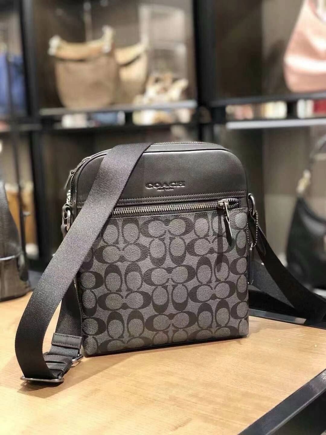 COACH Men’s Houston Flight Bag in Signature Canvas NEW