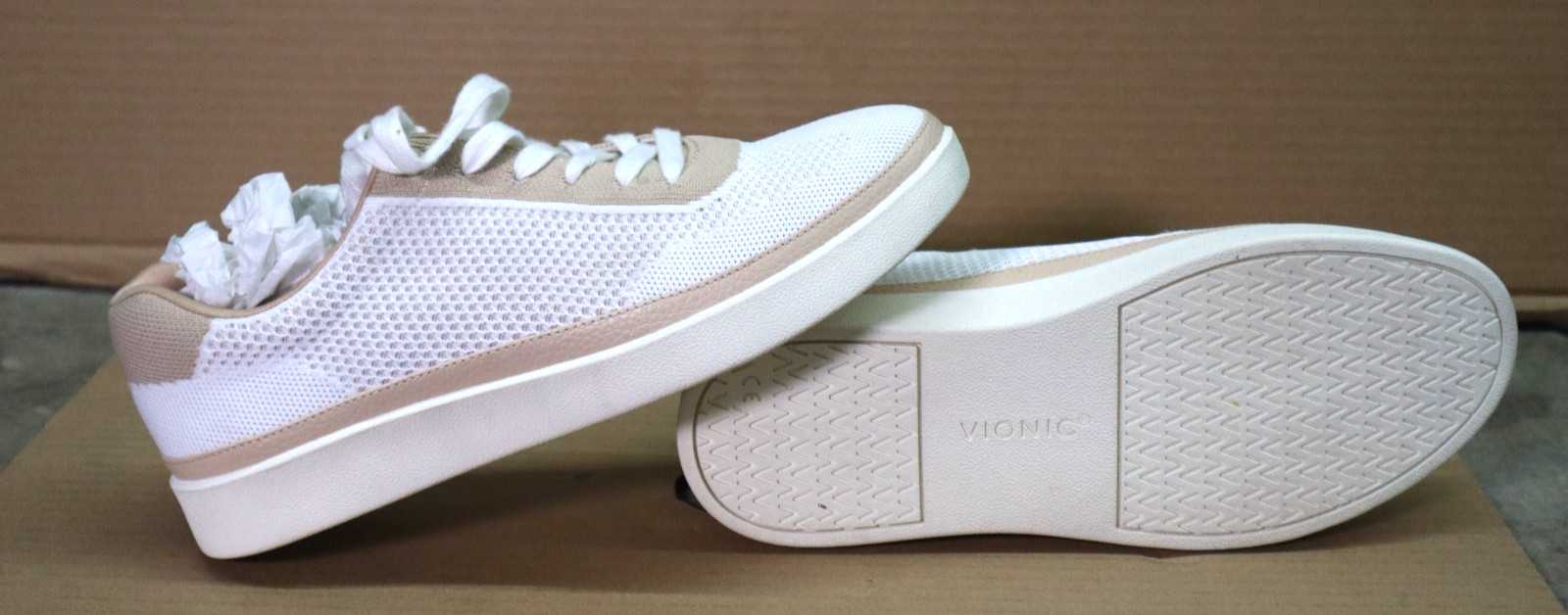 Vionic Galia Knit Lace-Up Sneakers White & Beige Women’s Size 8.5W
