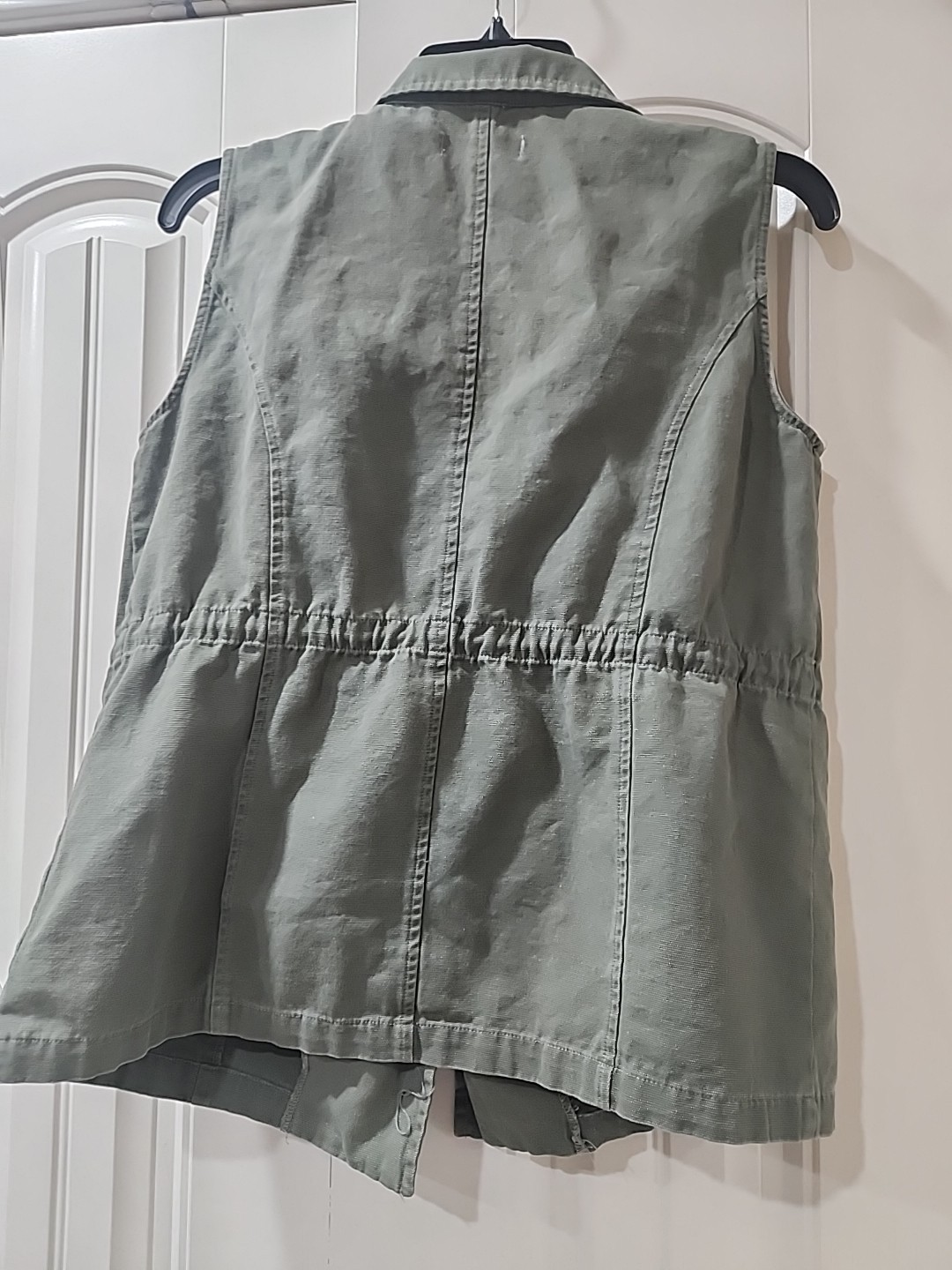 Elevate Your Style With This Sleevless Studded Jacket Size Medium.