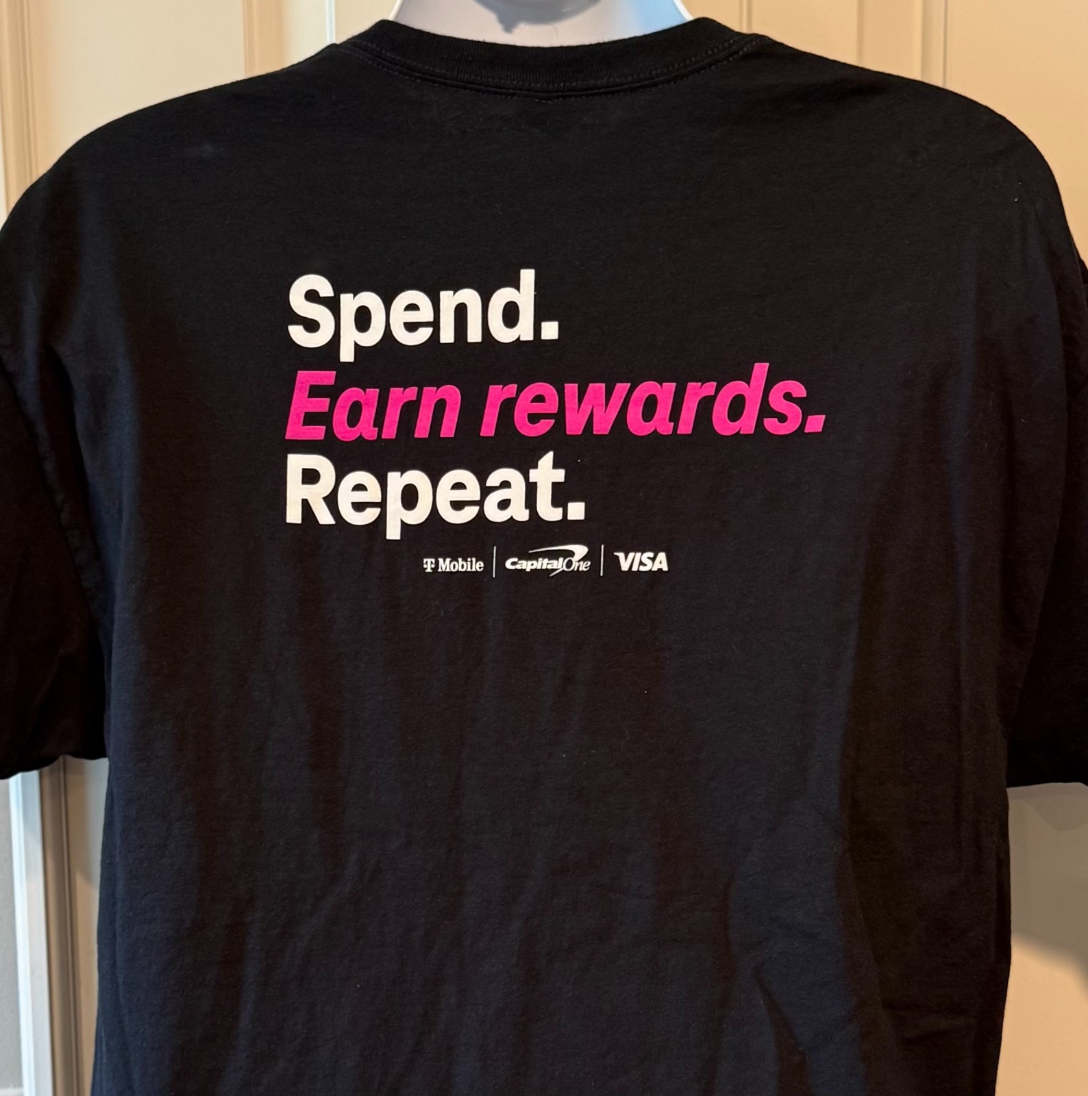 Gildan T-Mobile Black Magenta Cotton Short Sleeve Workwear T-Shirt – Men’s XL