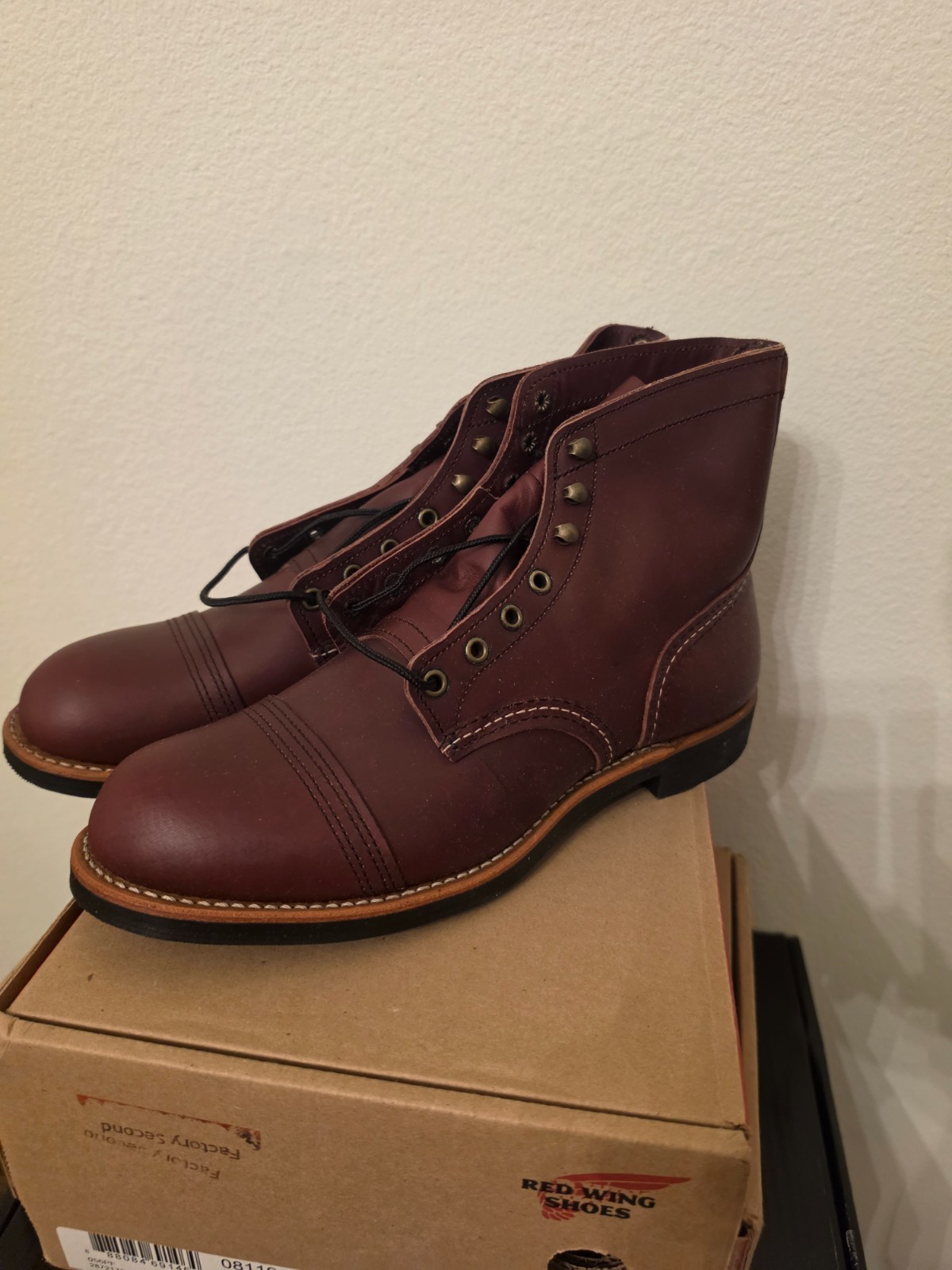 Red Wing 8119 Heritage Iron Ranger Oxblood Cap Toe Boots Mens 9.5D NEW W BOX