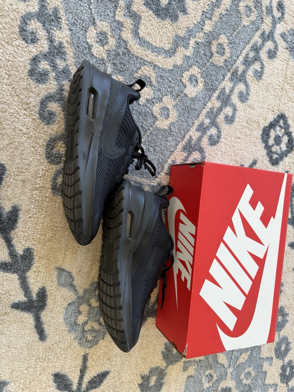 Nike Air Max Nuaxis Mens Size 8 Triple Black Running Sneakers Trainer Shoes