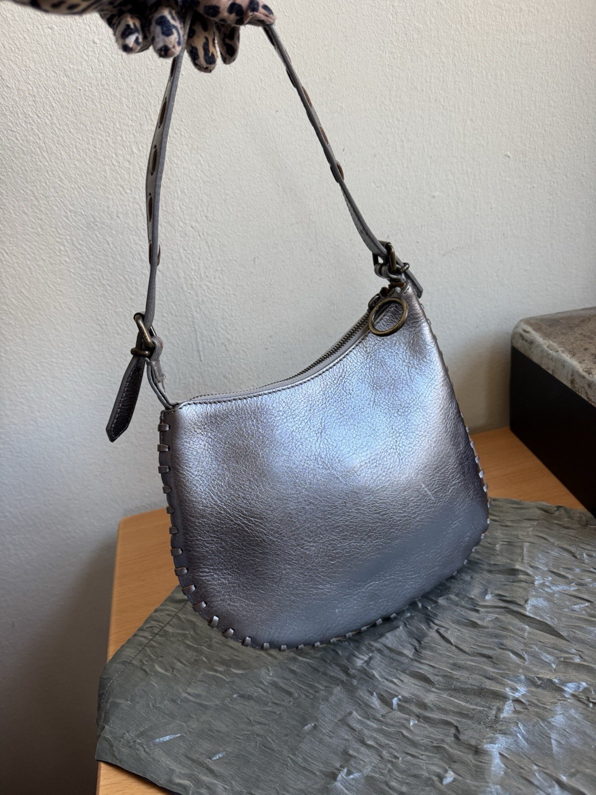 FENDI OYSTER LEATHER METALLIC SILVER SHOULDER BAG SMALL ITALY
