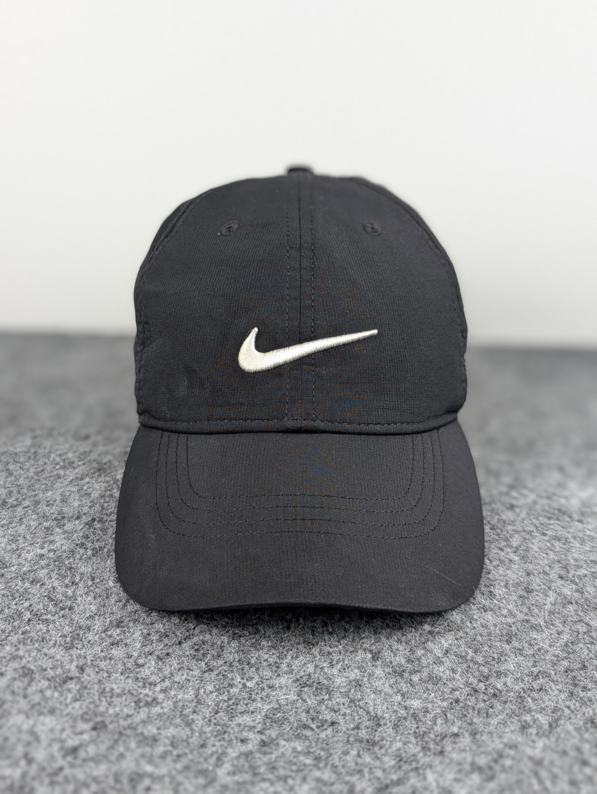 Nike Hat Cap Strap Back Black Swoosh Logo Legacy 91 Lightweight Dri FIT Mens