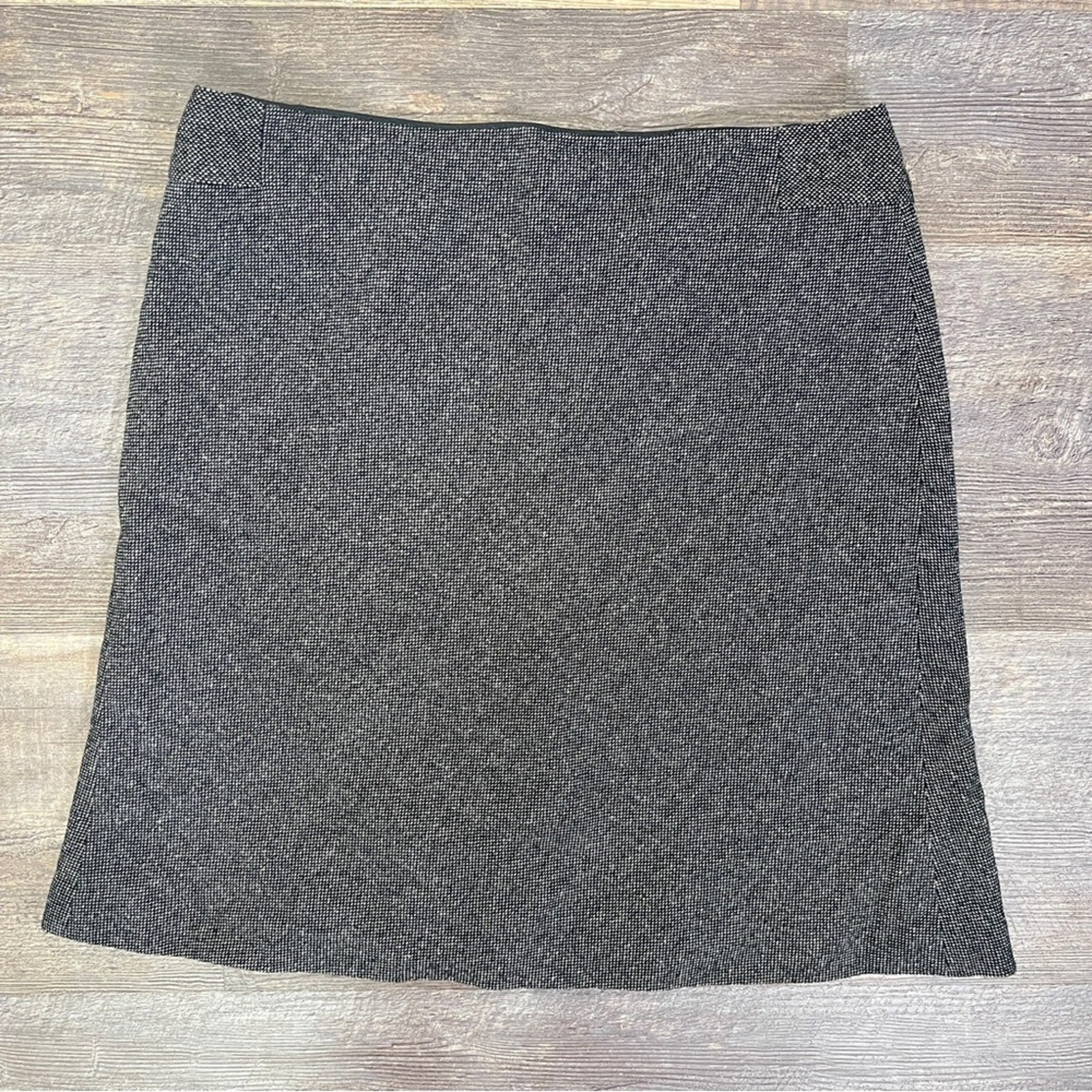 Loft Grey and black wool blend A line skirt size 12 petite 12P B49