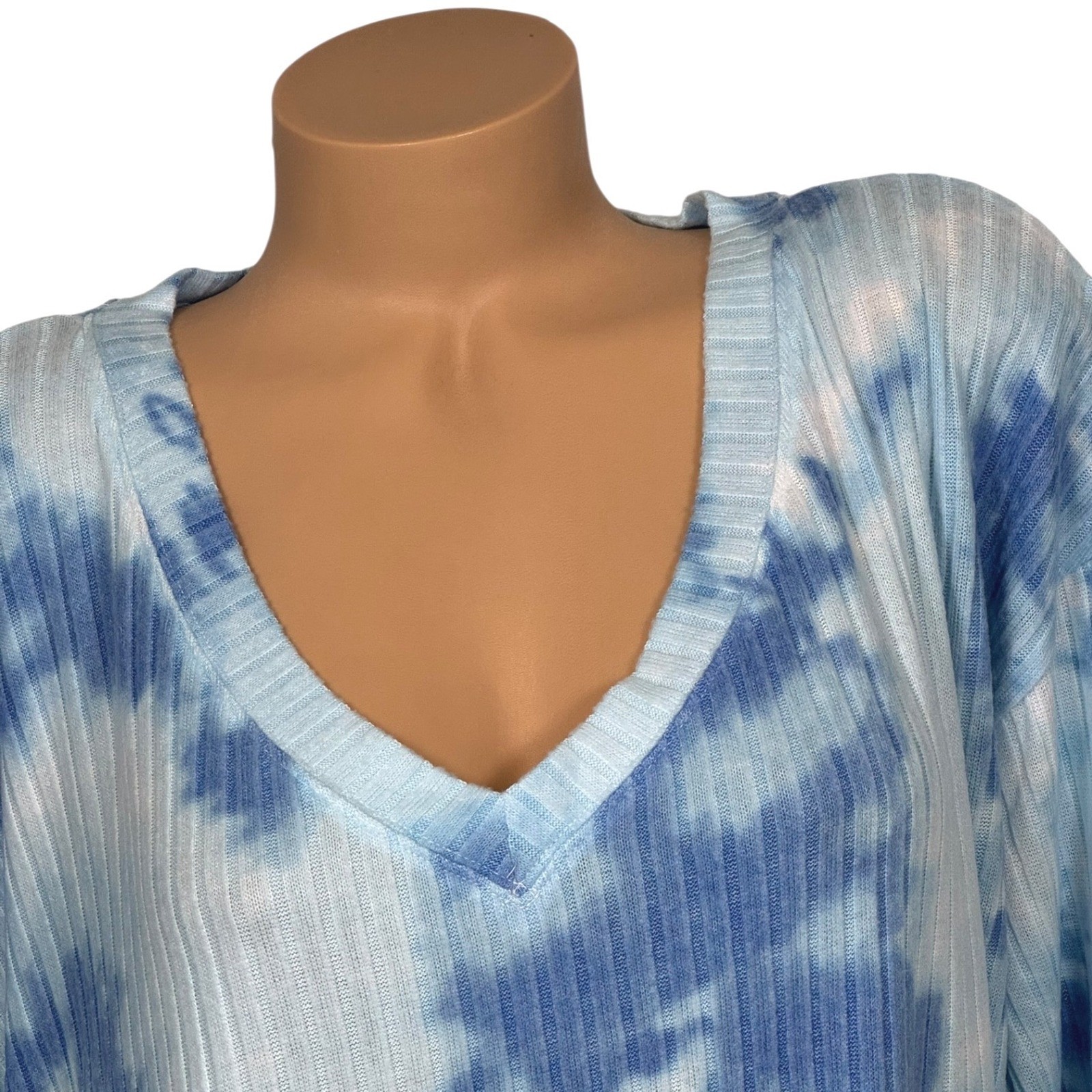 PINK Victoria’s Secret Tie Dye Ribbed V-Neck Long Sleeve Top Blue White Medium