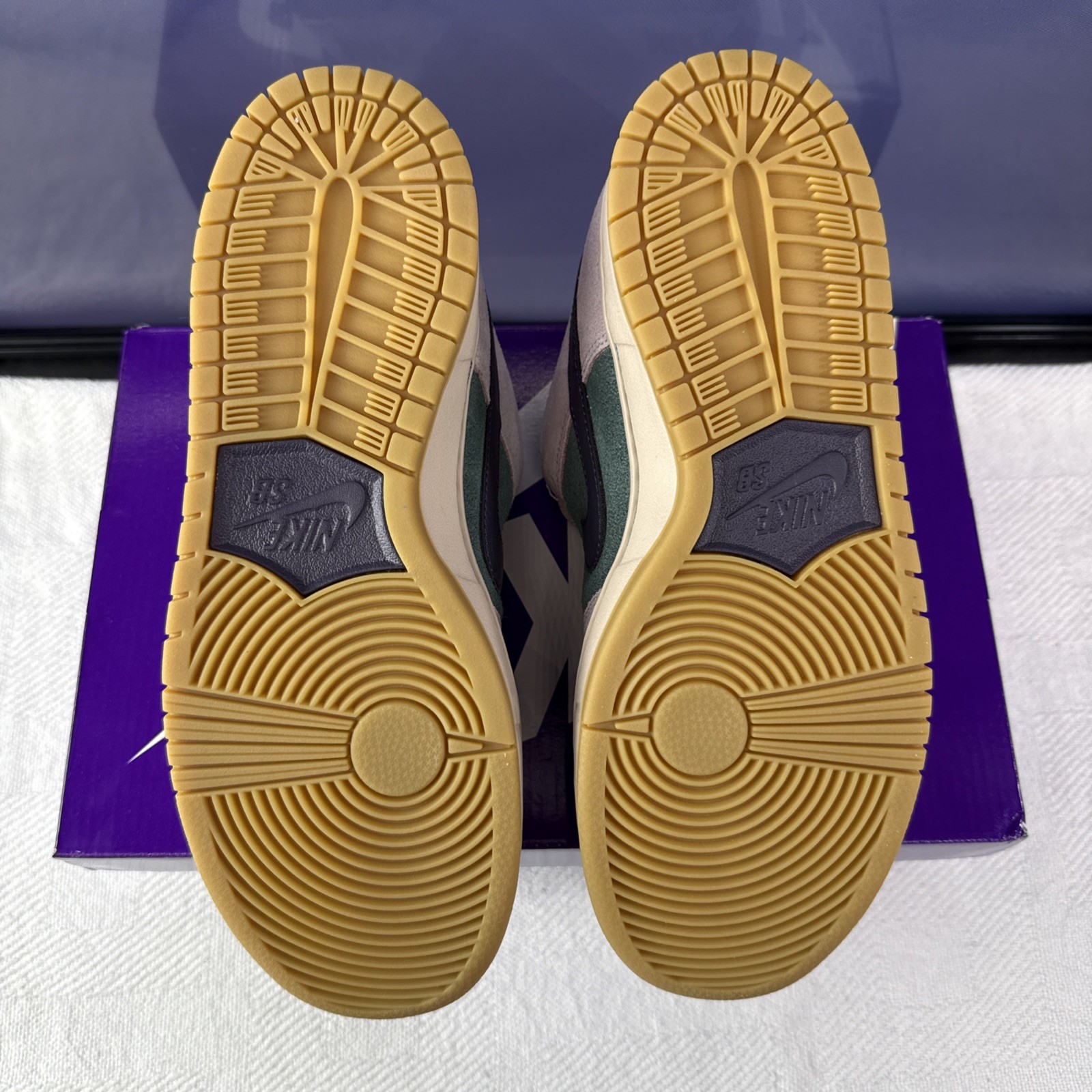 Nike SB Dunk Low Pro Mineral Slate Dark Raisin – Size 8M / 9.5W (HQ1625-300)