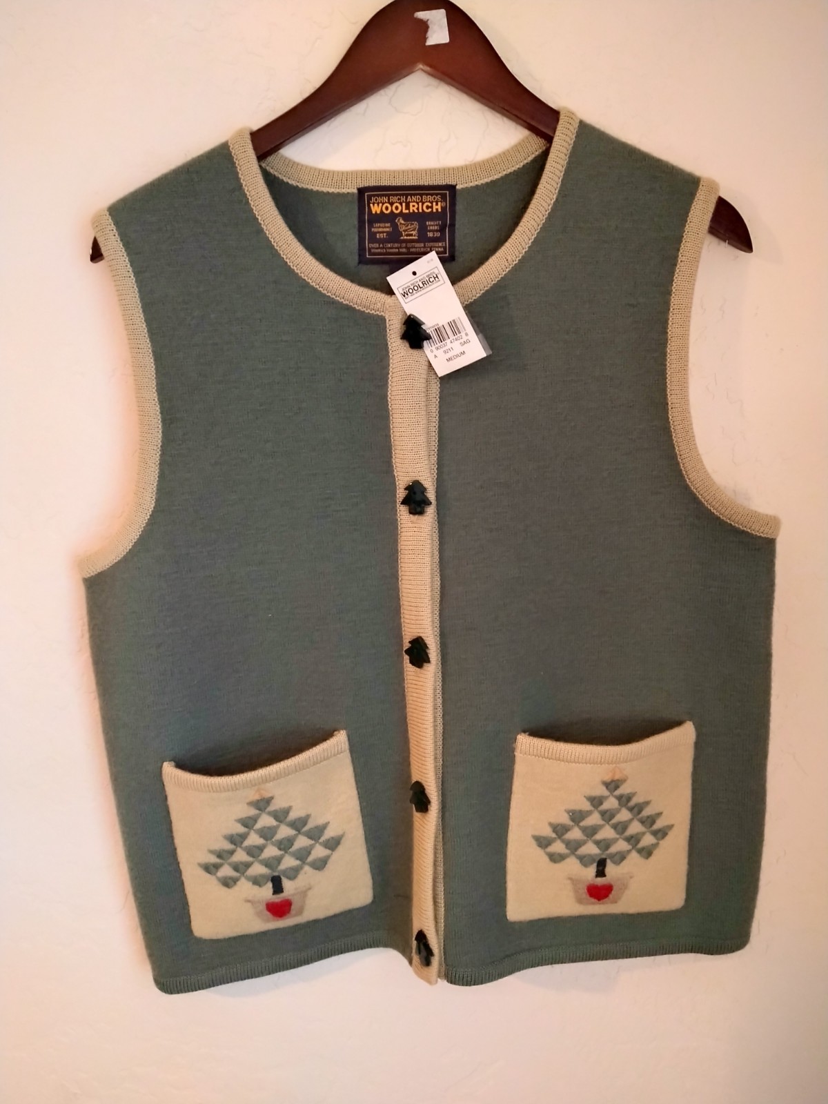 Woolrich 100% Wool Tree Button Sweater Vest Women’s M Countryside Pockets