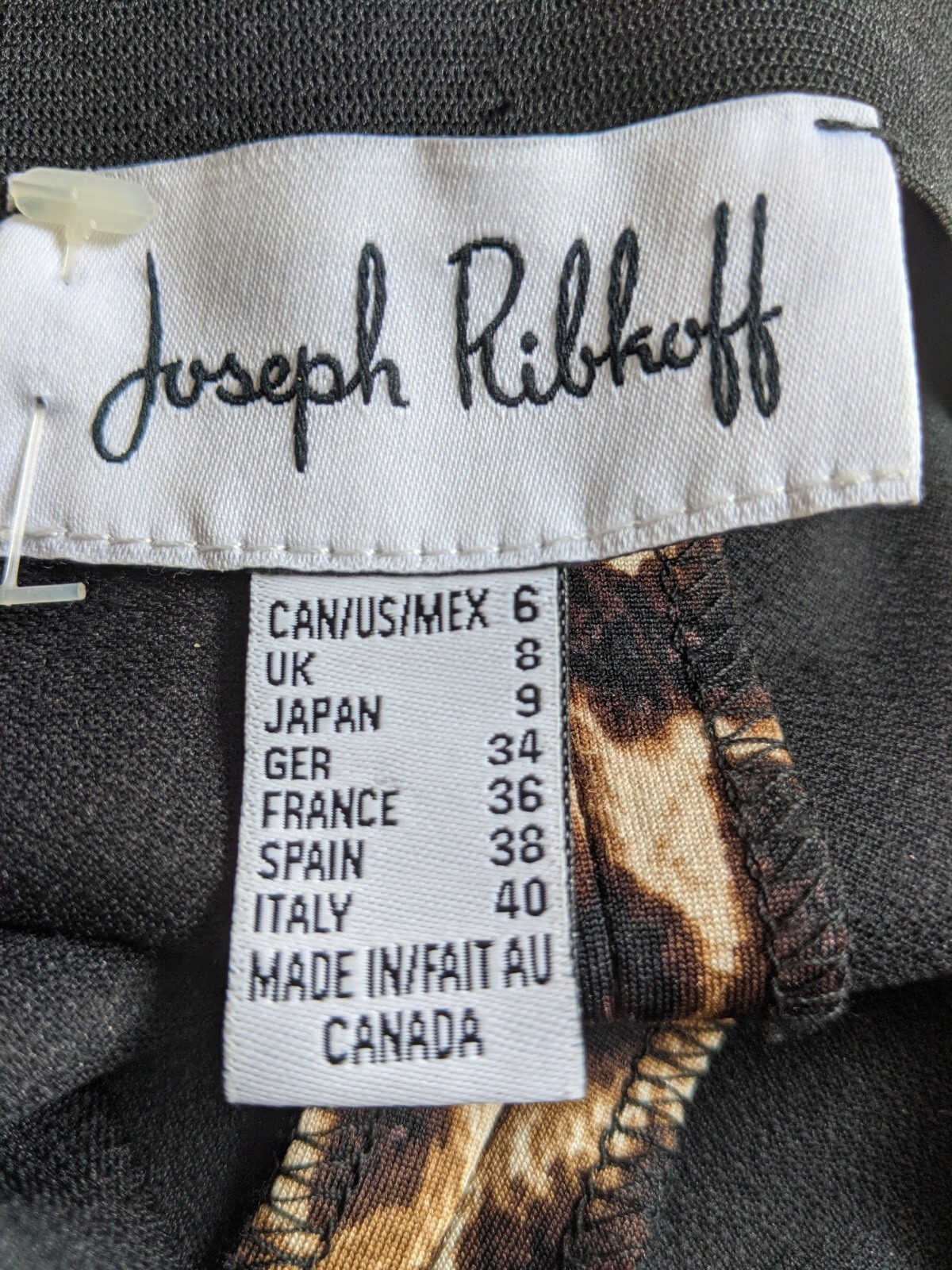 JOSEPH RIBKOFF LADY’S SKIRT SIZE 8 ELASTIC WAIST 26′ – 30″ MADE IN CANADA NEW