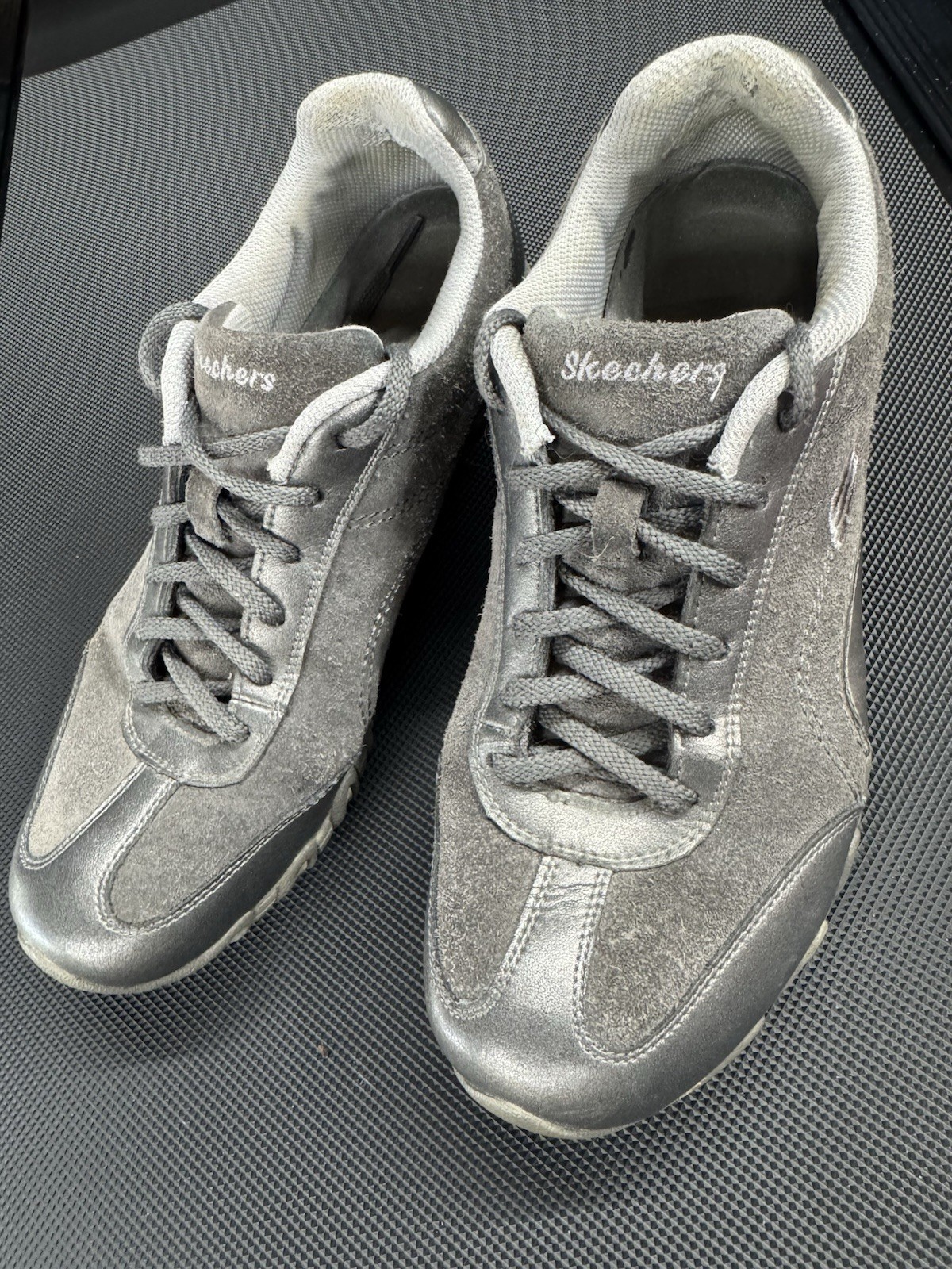 Skechers Gray Fashion Sneakers SN22063 Color Gunmetal Gray Women’s Size 9.5 EXC
