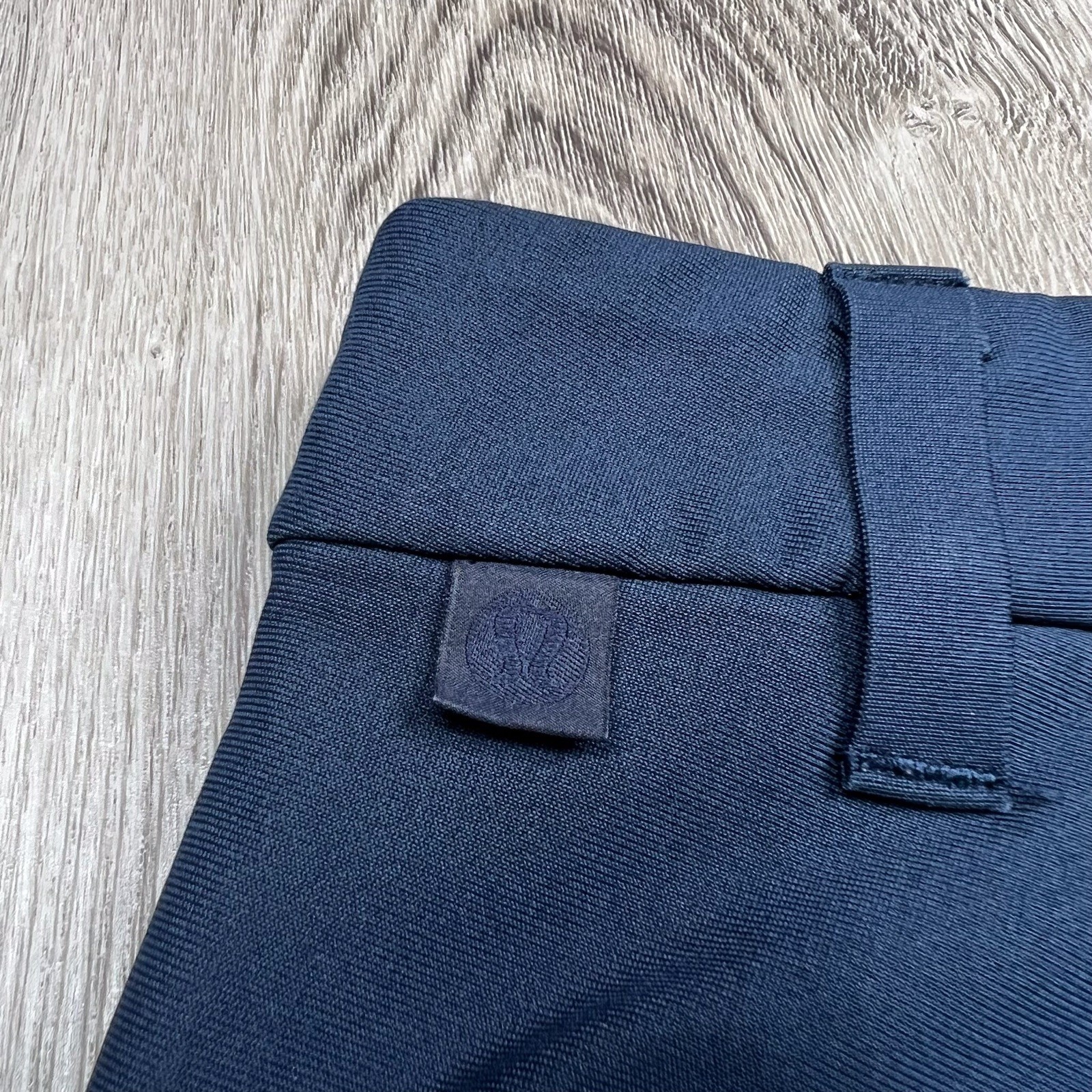 Lululemon Commission Pant Classic 31″ *Warpstreme True Navy Blue Size 32