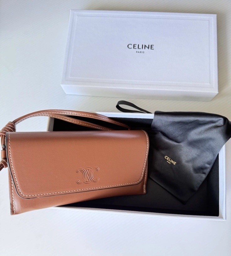 Celine CL40238U 01A Triomphe Oval Women Sunglasses Black Silver Grey AUTHENTIC