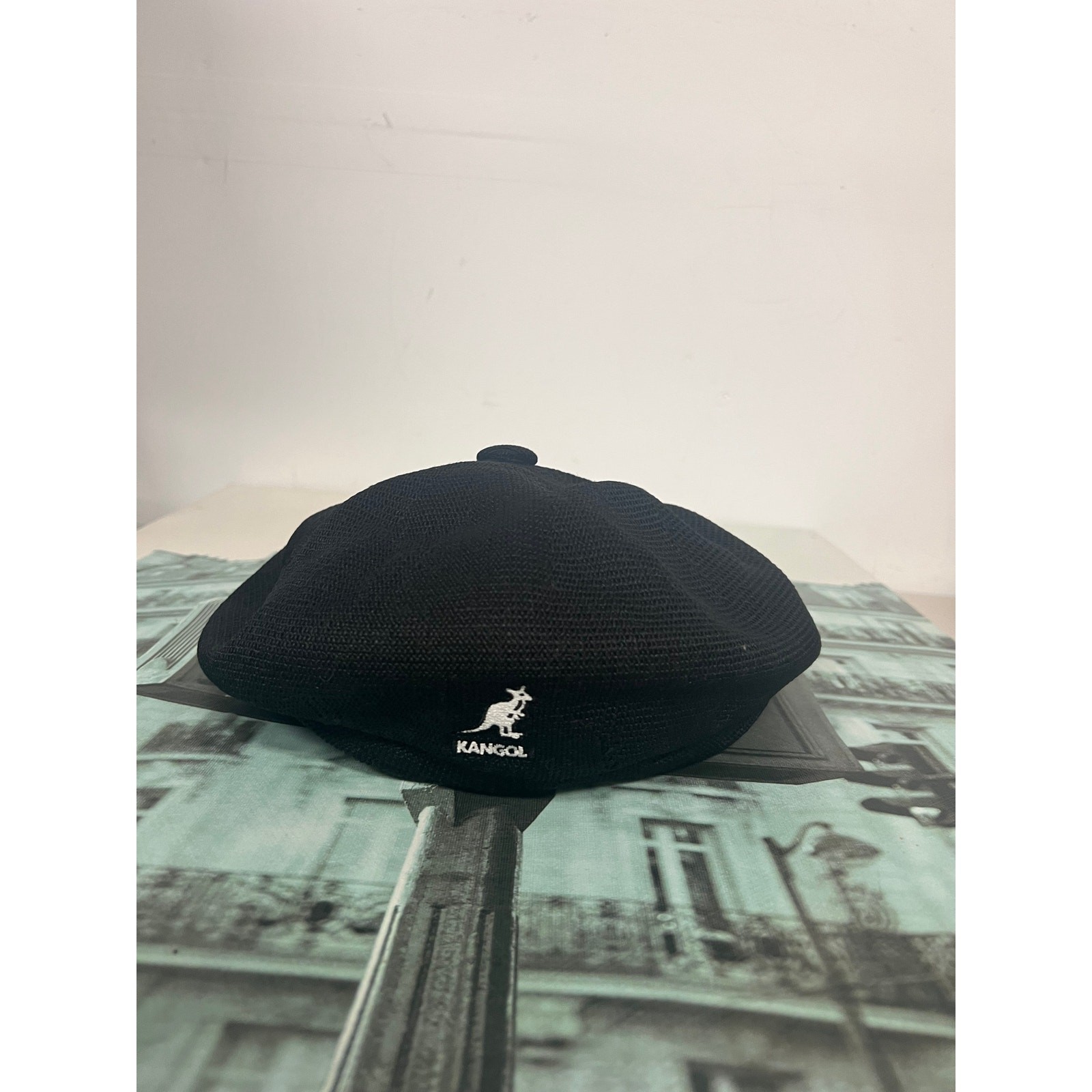 Kangol Pumpkin Beret – Breathable Mesh Classic Versatile Black Cap