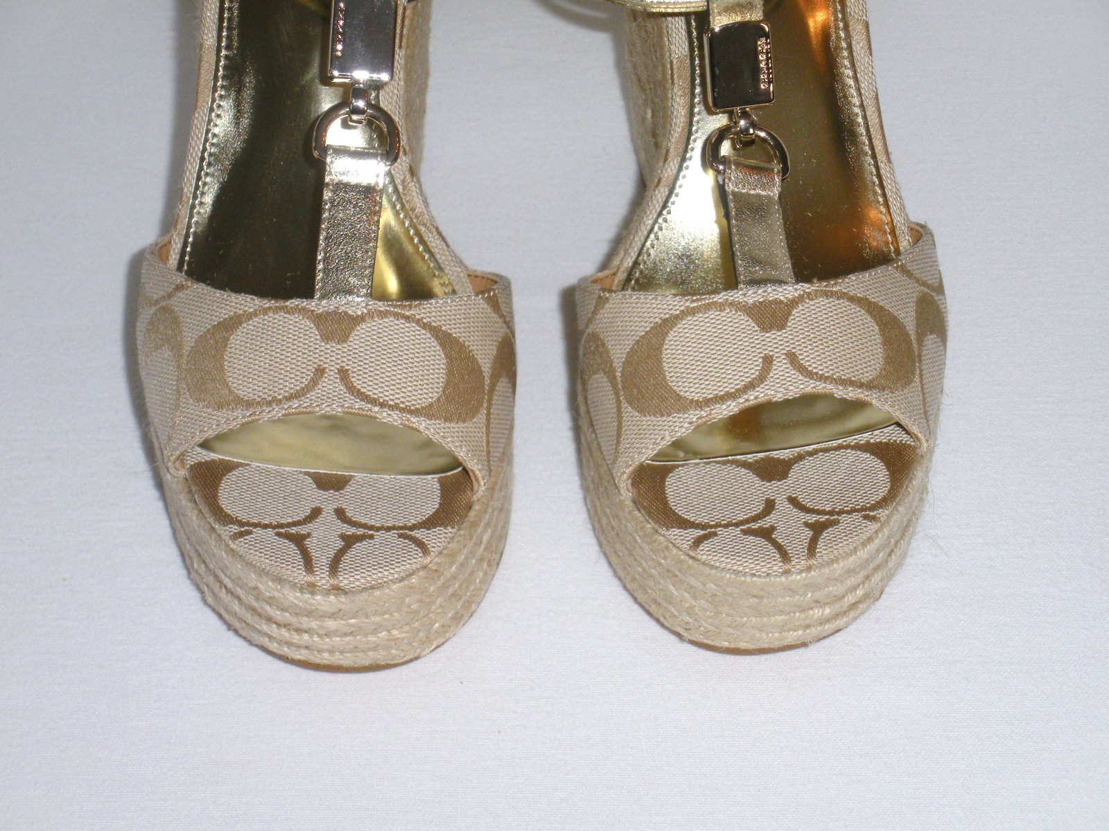 NEW $168 – COACH LEAH Wedge Heels (A6051) Platform Open-Toe, Signature Cs, Beige