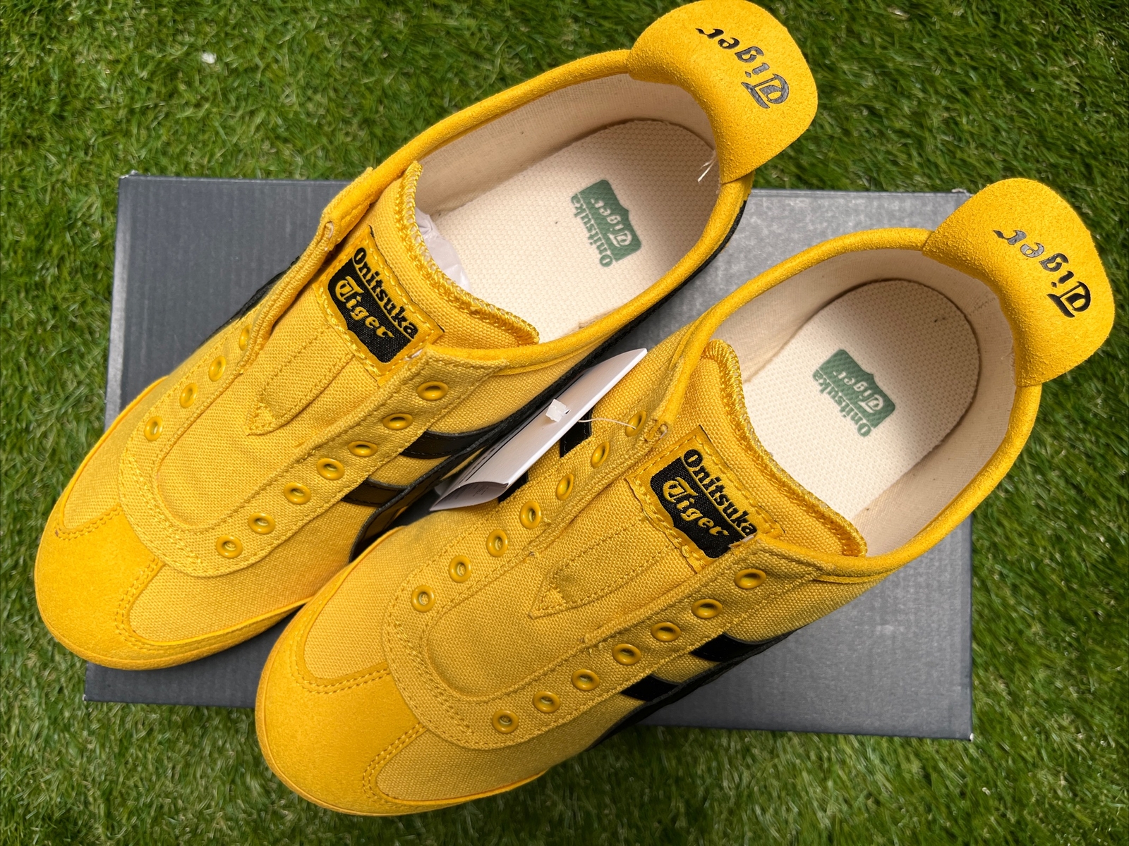Onitsuka Tiger MEXICO 66 SLIP-ON 1183A746 751 Yellow/Black Unisex Shoes