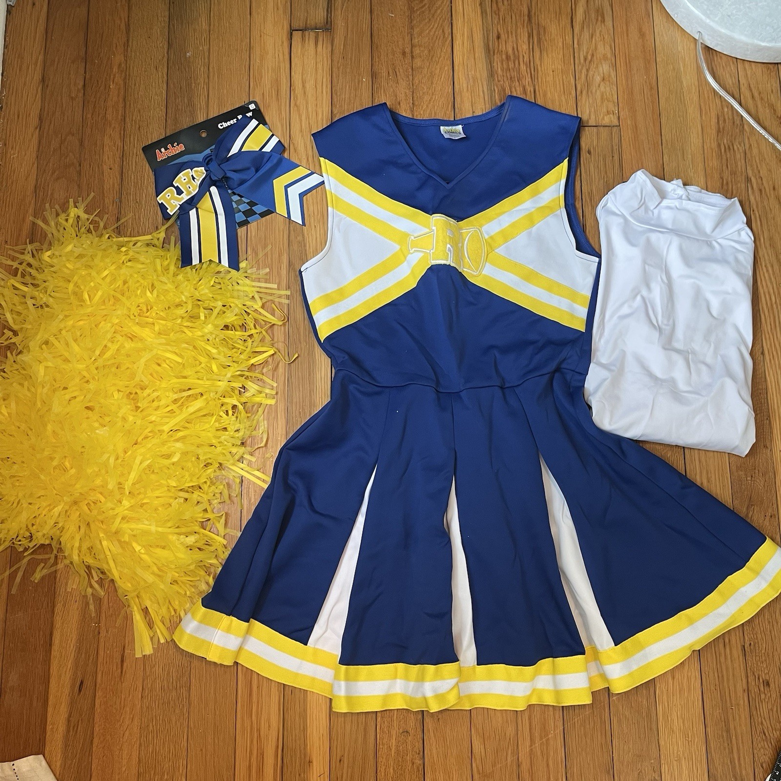 Archie Cheerleader Uniform Costume Adult Size Medium 8-10 Bow Spirit Halloween