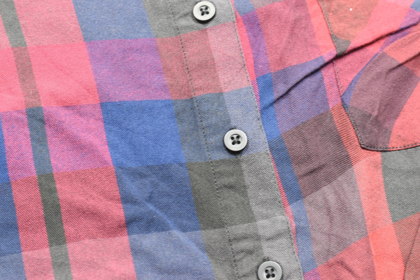 Torrid Women’s Size 2 Plaid Button Down Shirt Red Blue Purple Long Sleeve Rayon