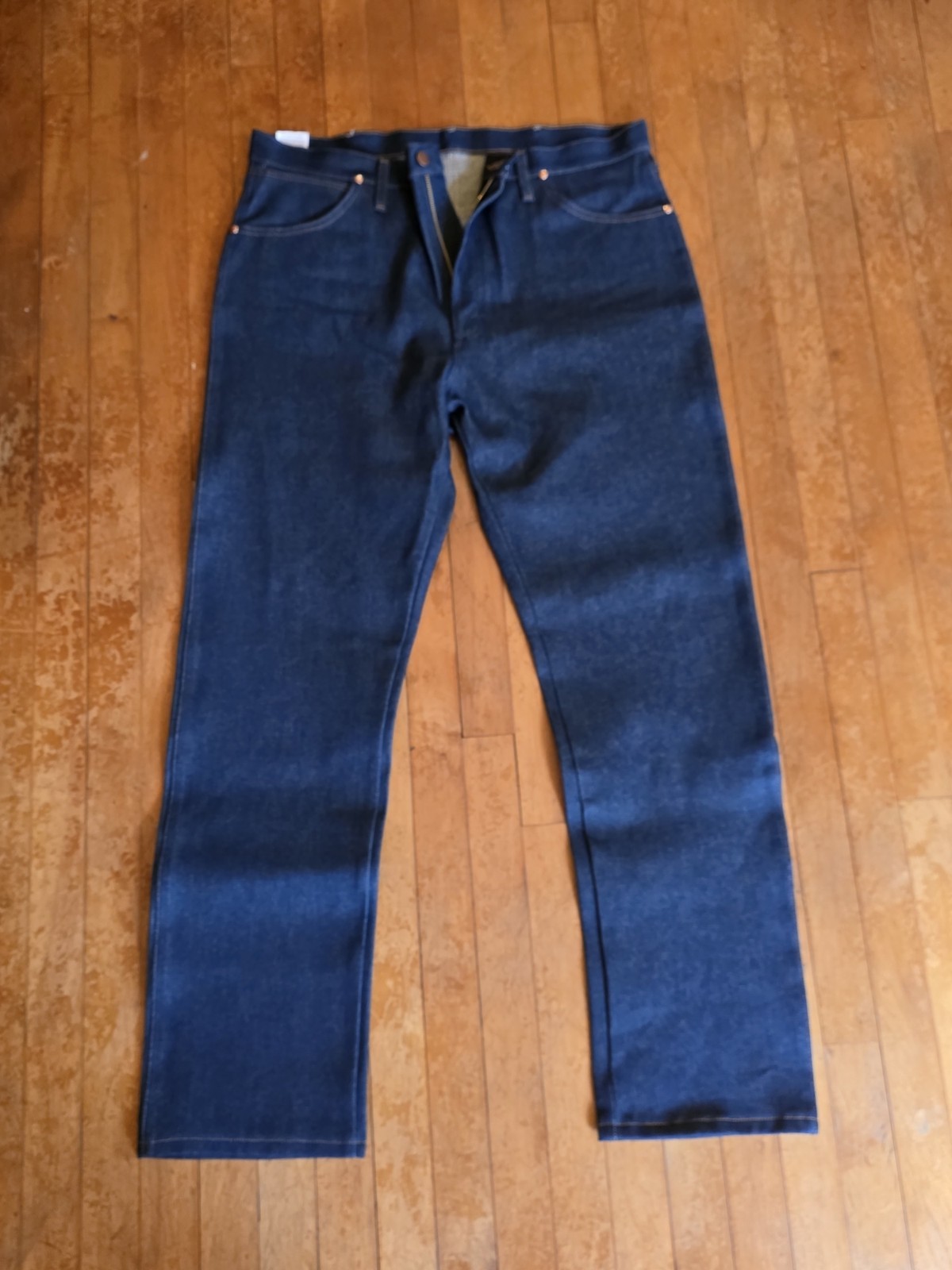 NWT Wrangler 13MWZ Cowboy Cut Original Fit Jeans Mens 37×32 Dark Wash USA Rodeo