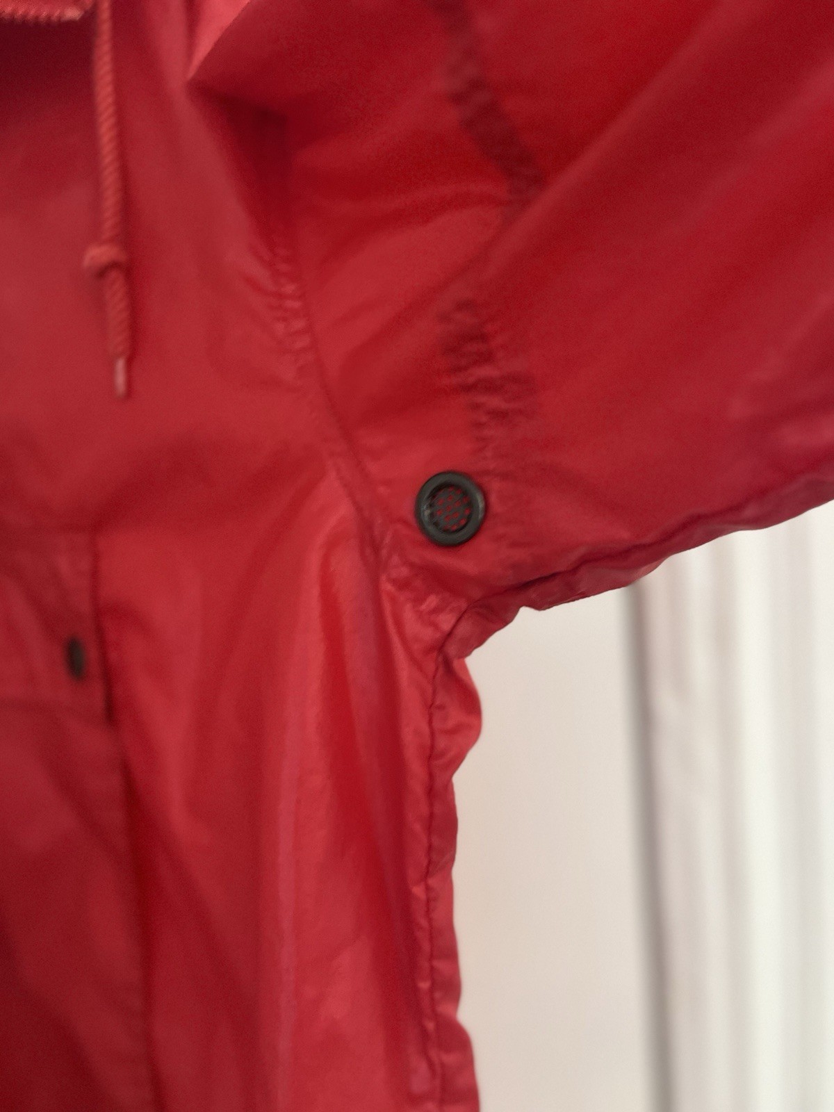 Izod Lacoste Men’s Red Hooded 1/2 Zip Lightweight Windbreaker Jacket Size M