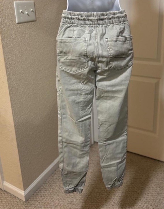Bundle of 2 pairs – American Eagle joggers, size 2/4
