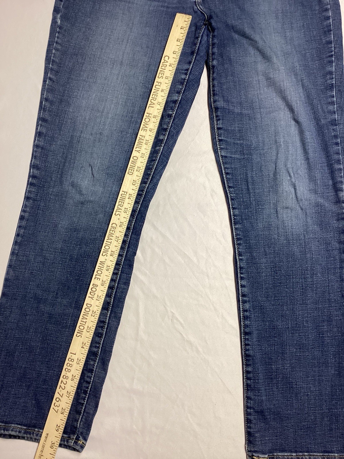 Levis Classic Straight Leg Jeans Medium Wash Stretch Womens 14 32×30