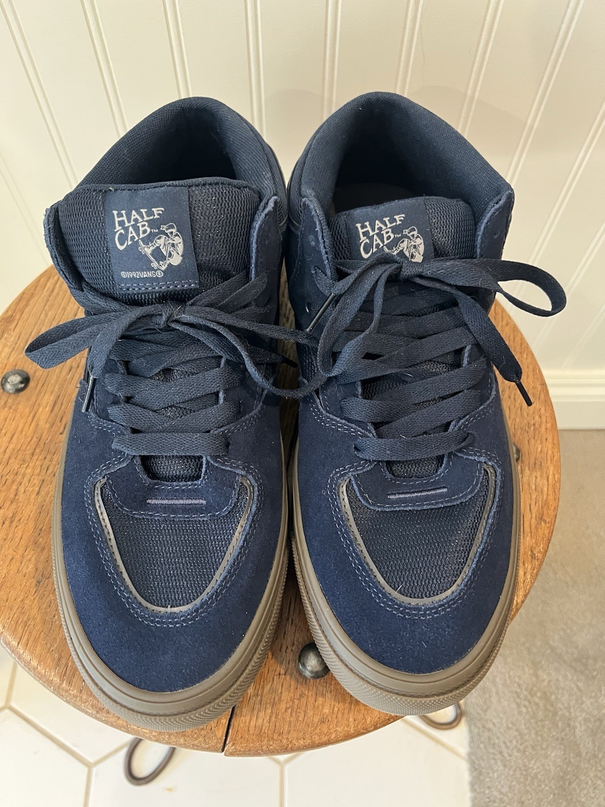 MENS NEW VANS SKATE HALF CAB WAFFLECUP. NAVY DARK GUM. SIZE 13. NEW SPRING COLOR