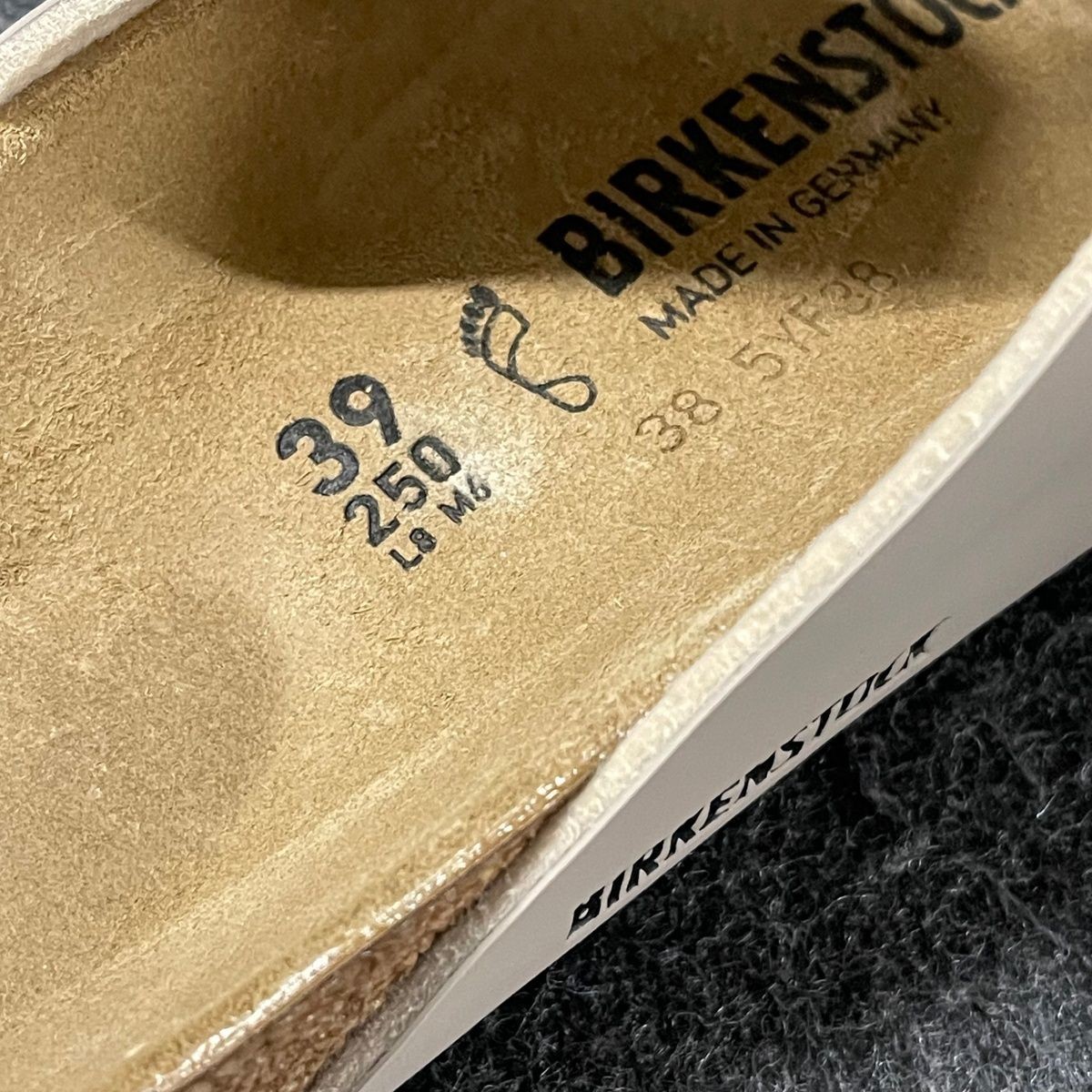 Birkenstock Arizona BS Slide Sandal Unisex Size US W8/M6 Sandcastle