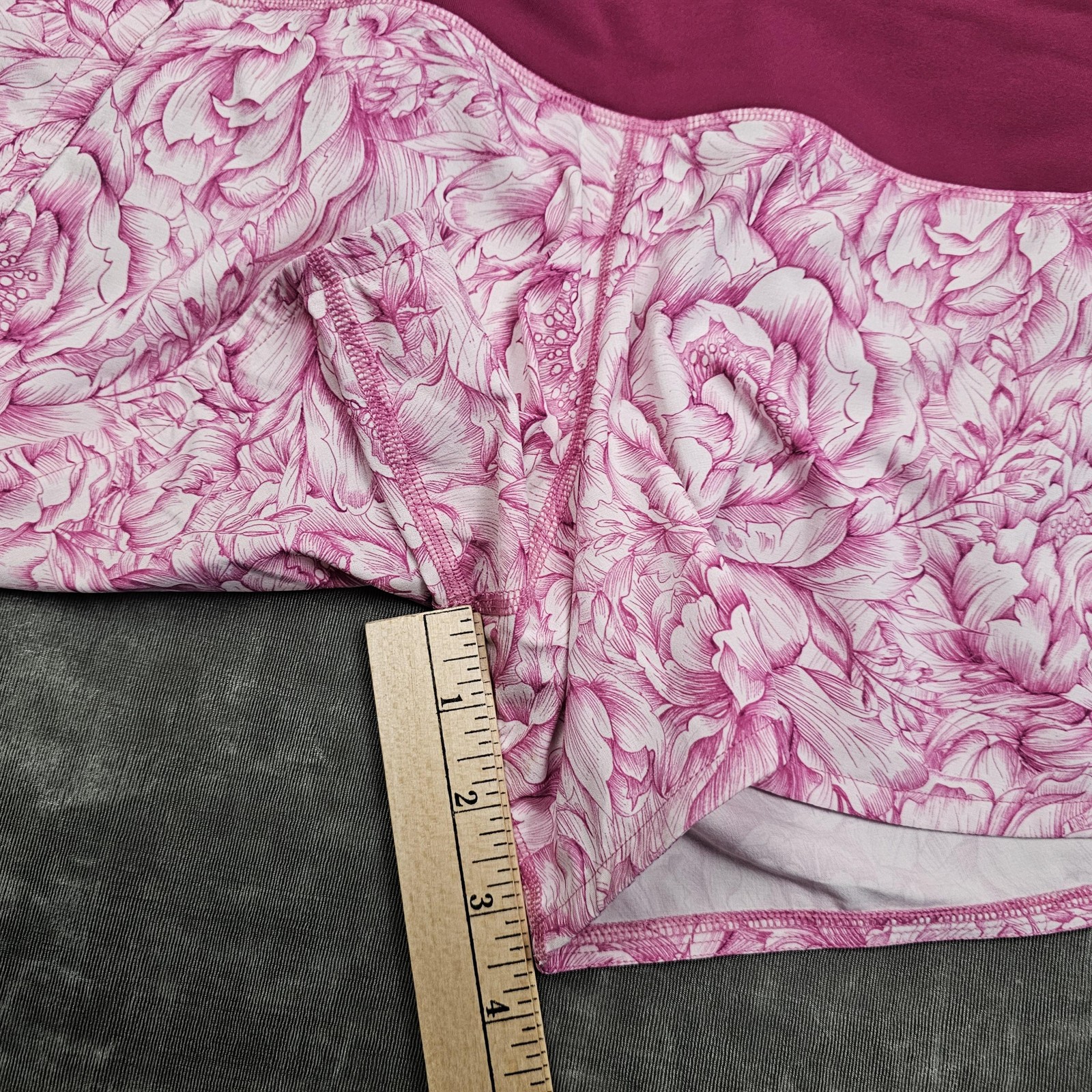 Lululemon Shorts Womens 4 Pink Floral Running 3.5in Lined Zip Pocket Athletic