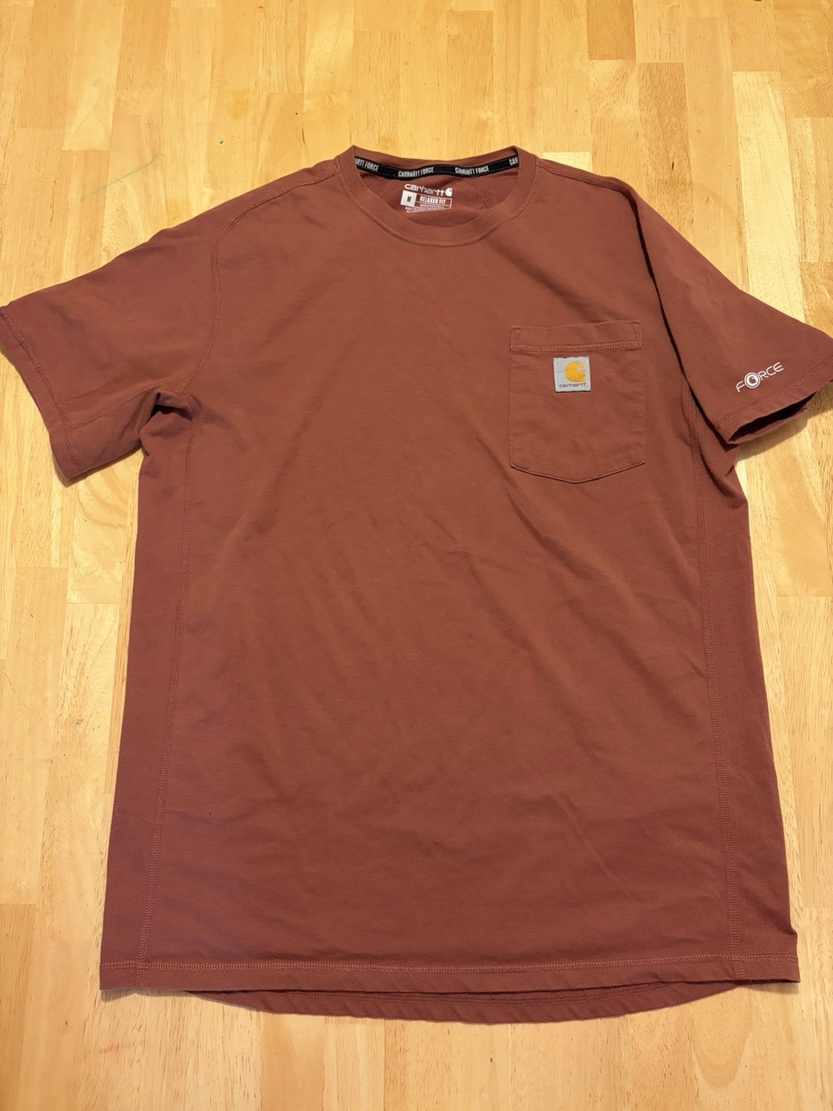 Carhartt Force Men’s Short Sleeve T-Shirt Medium Relaxed Fit Burgundy Tag-less