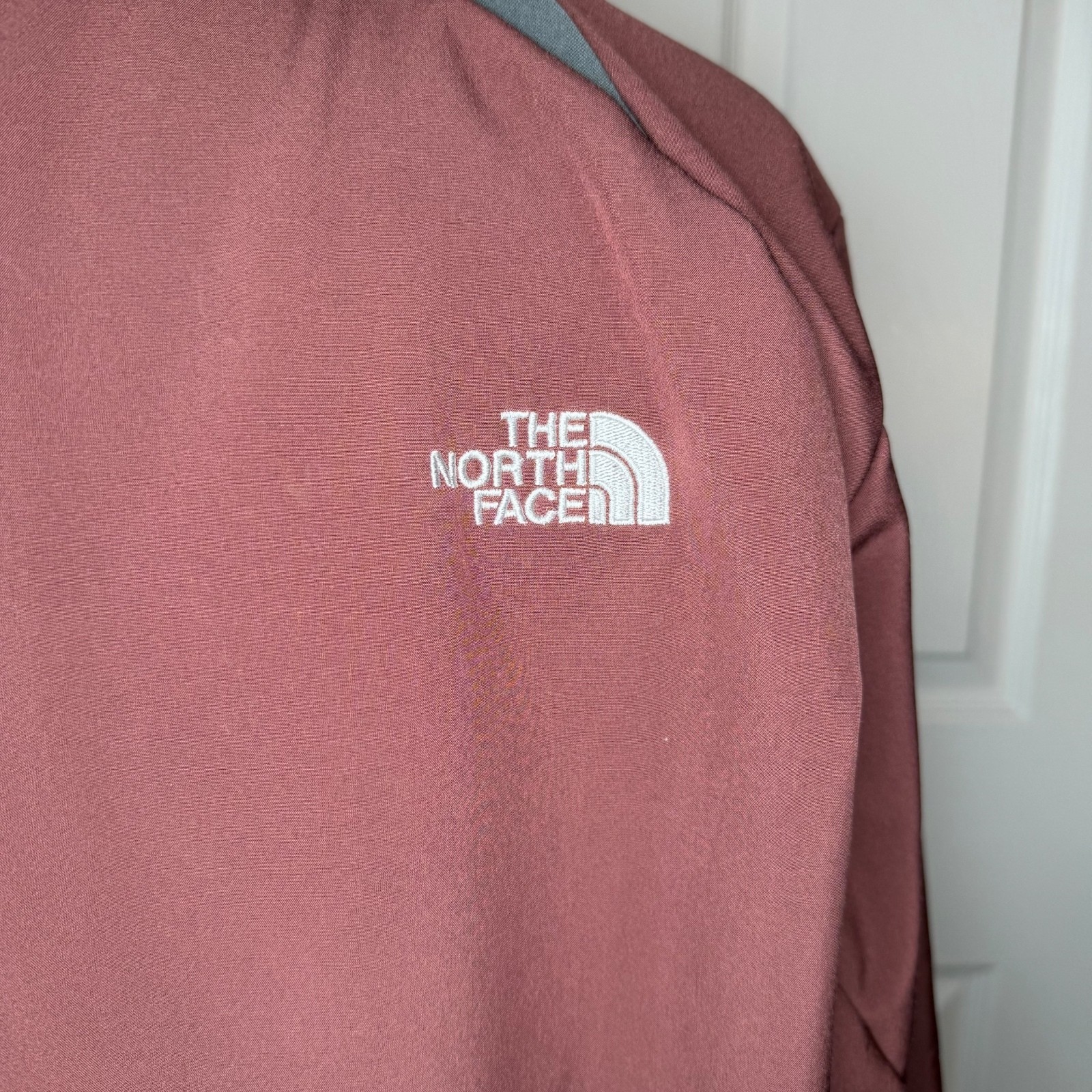The North Face TNF Apex Soft Shell Full Zip Jacket Burgundy Dark Gray Men’s M