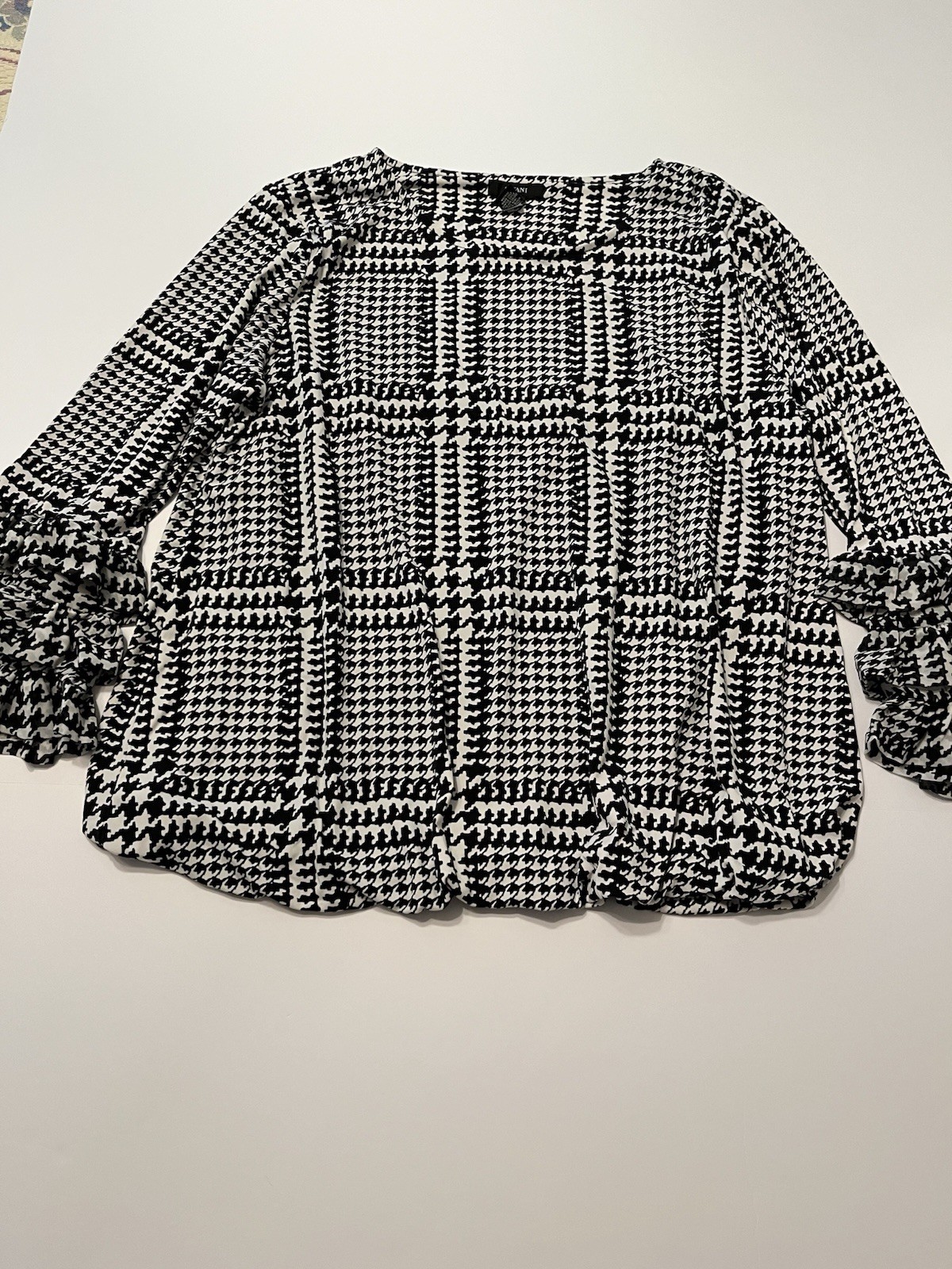 Alfani Women’s XL Black & White Houndstooth Balloon Hem Blouse, A129