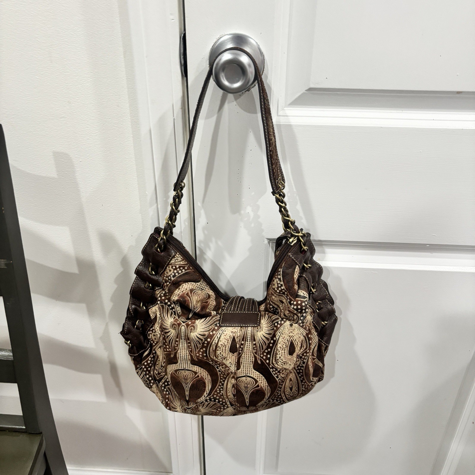 Sharif Paisley Shoulder Bag Zip Closure Gold Chain Strap Lined