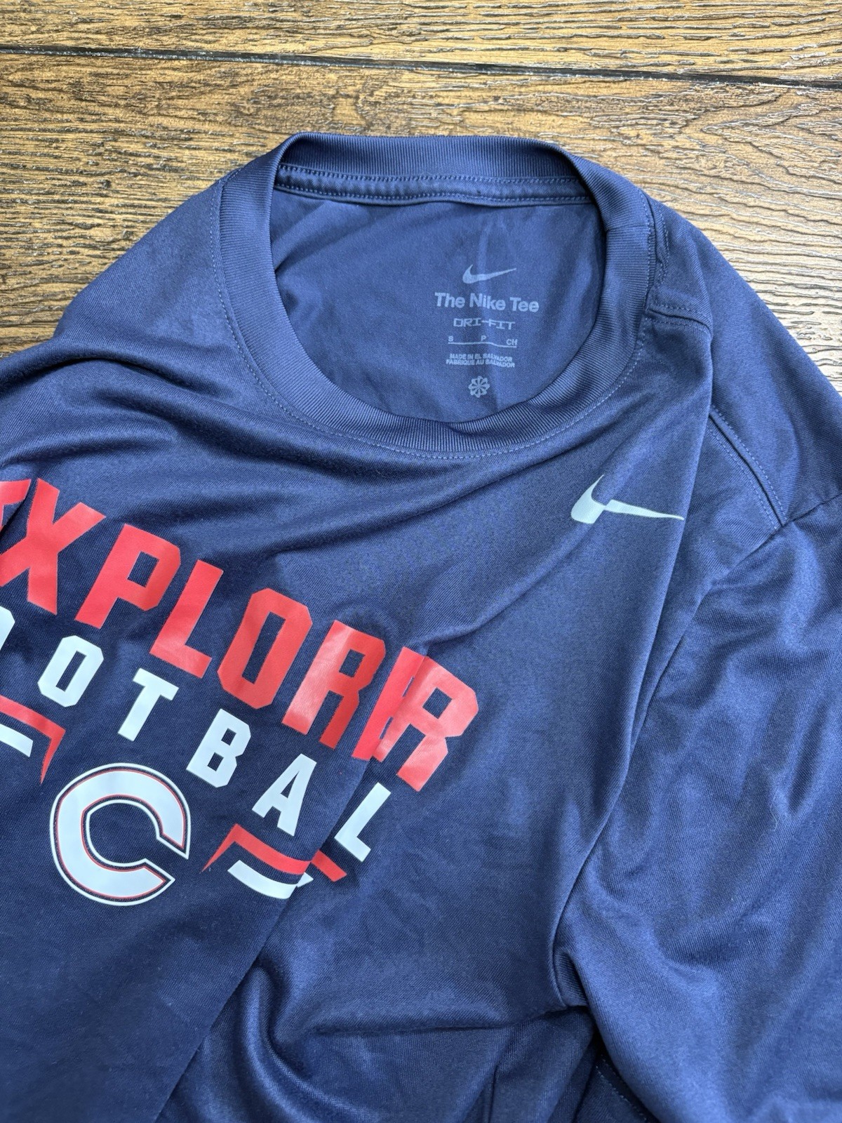 Nike Dri-FIT Size Small unisex Tee Breathable Crew Neck Football color blue