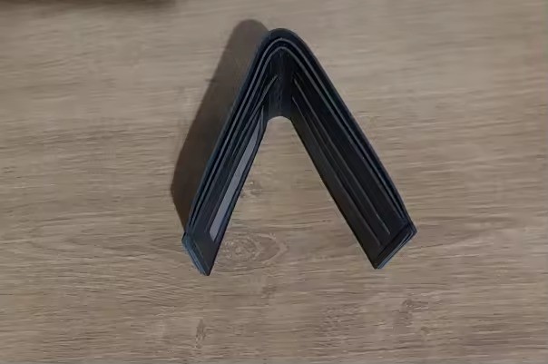 Men’s Black Slim Fold Wallet RFID Blocking Card Holder w/ ID Window