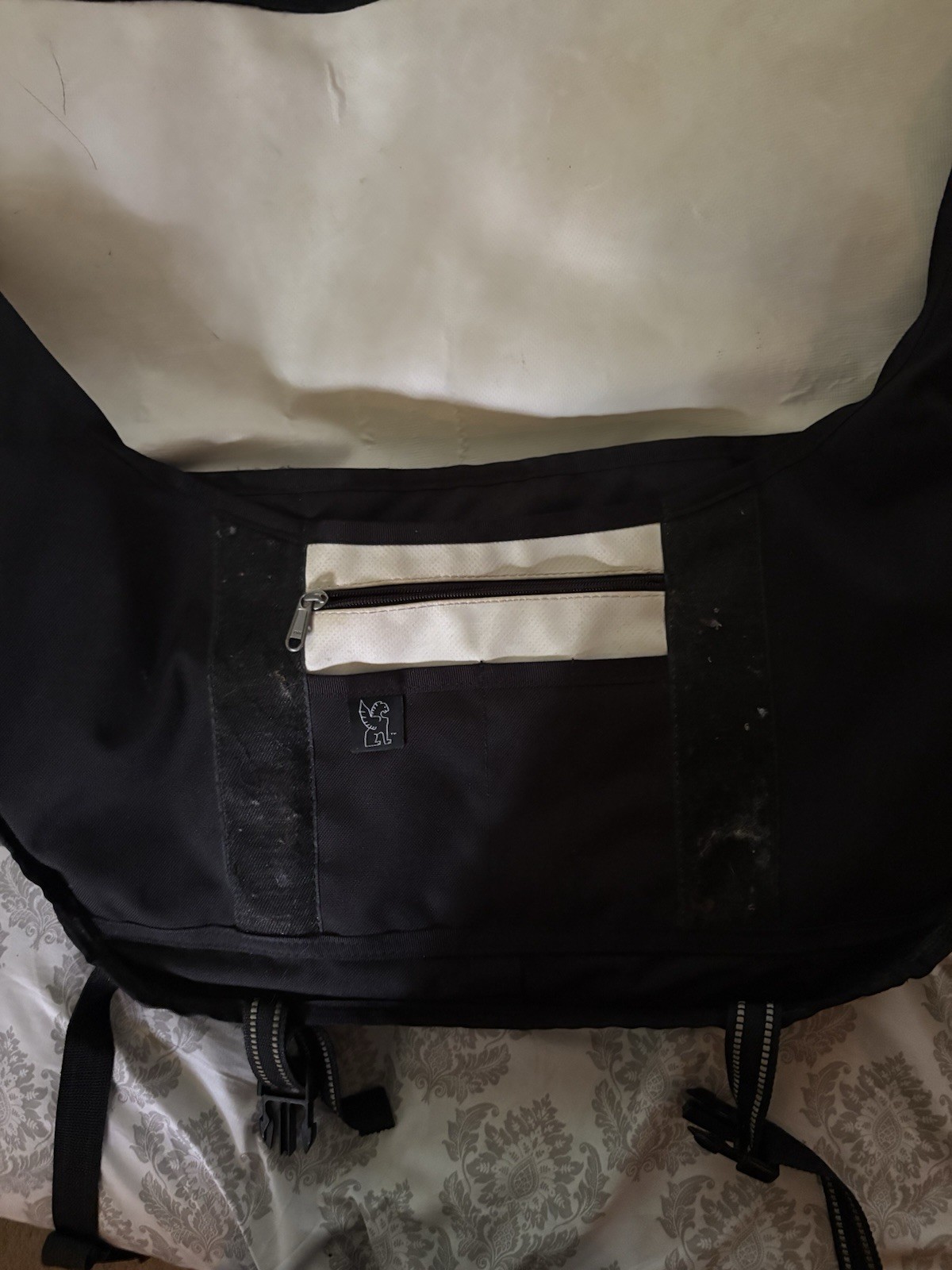 Chrome Messenger Bag – Black- 24 liter – Great condition
