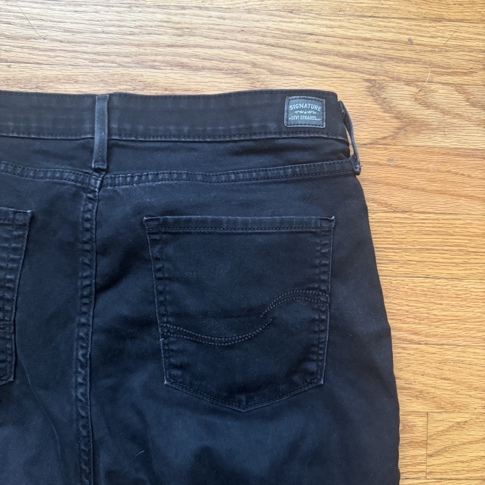 Signature by Levi Strauss Co Modern Skinny Jeans Womens Size 16 Black Stretch