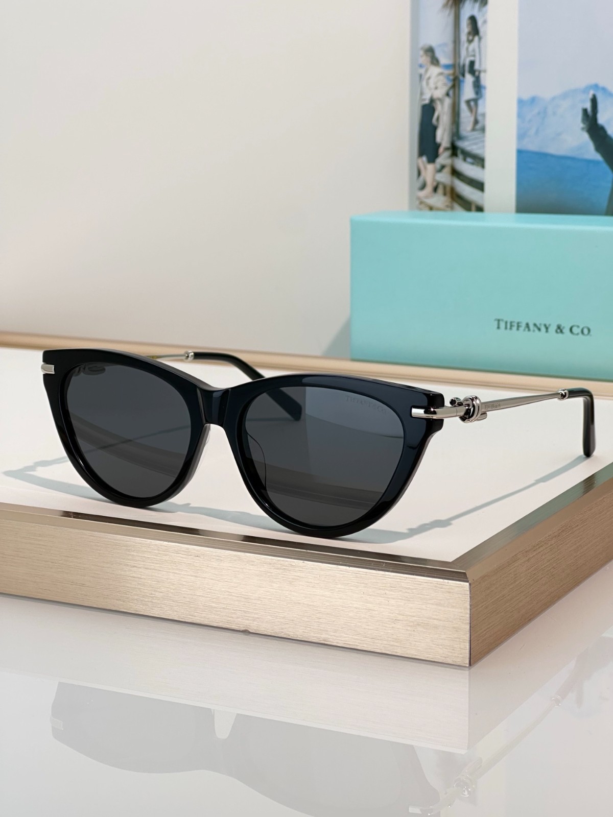 Tiffany & Co Women’s Cat Eye Sunglasses Gradient Lens Fashion Eyewear UV400