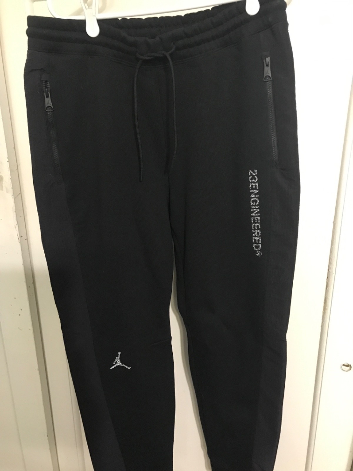Air Jordan 23 Engineered Sweatpants Black White DJ 0180 010 Men’s Lge( Slim Fit)