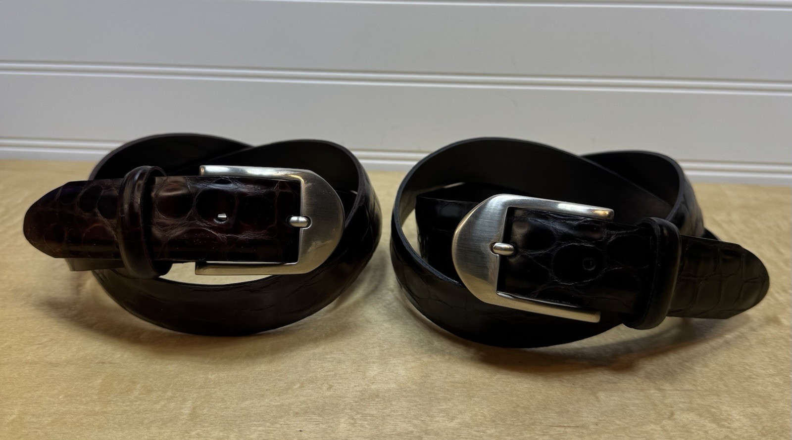Cole Haan SET OF 2 Size 30 Men’s Leather Croc Embossed Belts 1 Black 1 Brown
